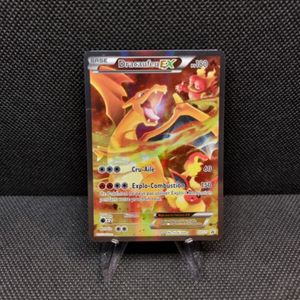 Carte Gradée Pokemon - Dracaufeu XY121 EX