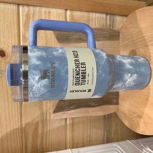 NWT Stanley Quencher H2.0 FlowState Tumbler, Ocean Tie Dye