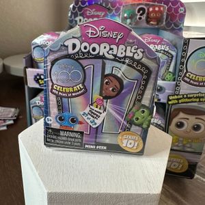 Disney Doorables Mini Peek Series 10