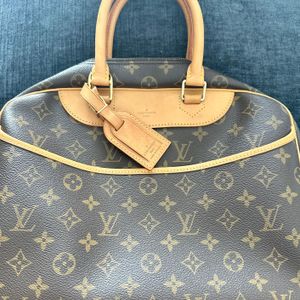 Louis Vuitton Monogram Deauville Bowler Dome Bag 913lv29