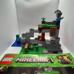 Lego 21141 minecraft the zombie cave building discount set