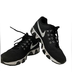 Air max outlet tailwind 8 black