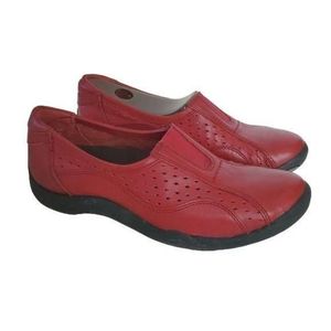 Hush puppies red on sale shoes