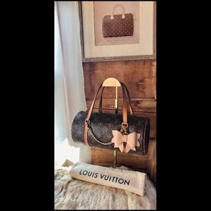 Papillon 26, Used & Preloved Louis Vuitton Handbag