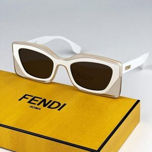 White fendi outlet glasses