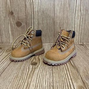 boys timberland boots size 4