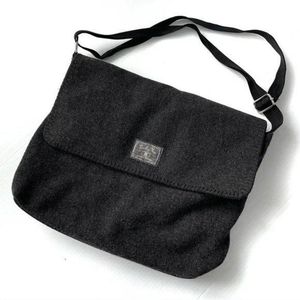 Lucky brand messenger discount bag