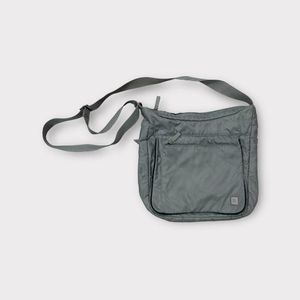 Ellington Crossbody Gray Travel