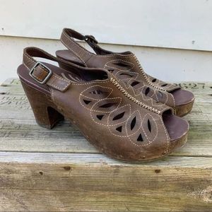 Dansko rowena 2025