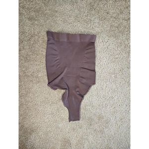 Skims High-Waisted Core Control Thong sz S/M COCOA NWOT $36