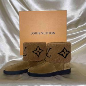LOUIS VUITTON Suede Calfskin Shearling Snowdrop Flat Ankle Boot