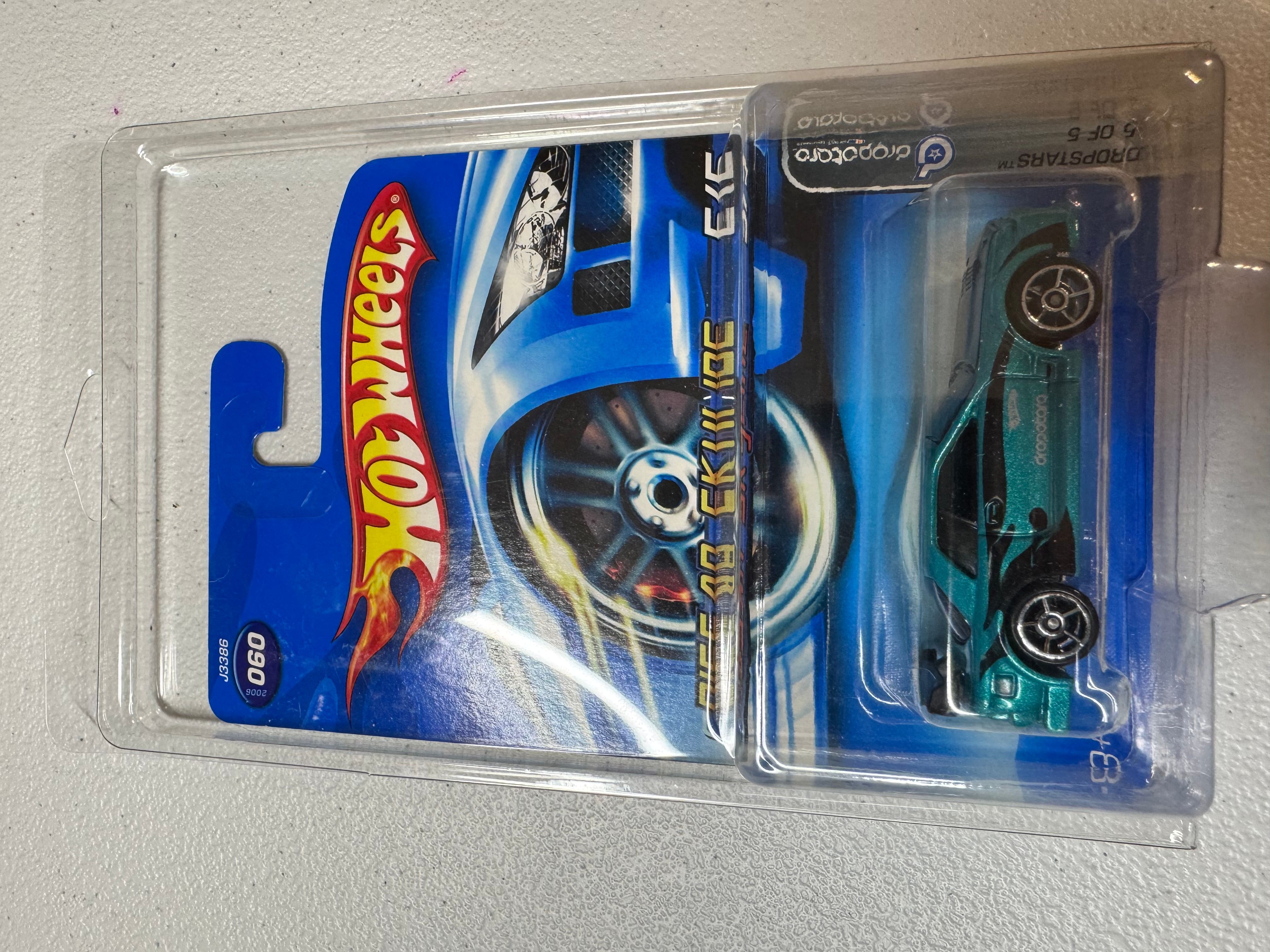 ミニカー Hot Wheels Nissan Skyline DROPSTARS 5/5 Amazon.com: Hot Wheels 2006 : DropStars: Nissan Skyline 5/5