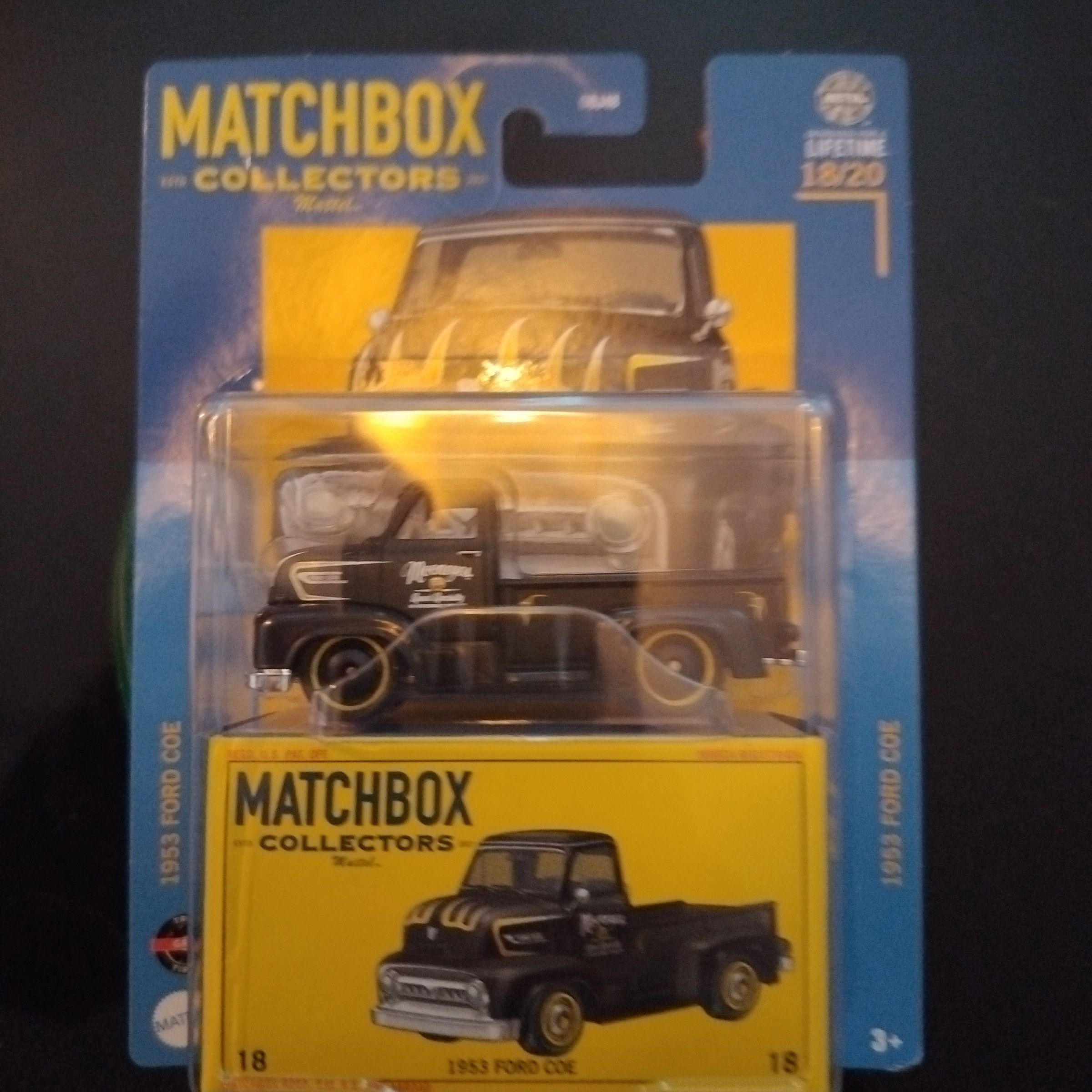 マッチボックス　ムーンアイズ　1953 FORD COE Match Box MOONEYES 1953 Ford COE