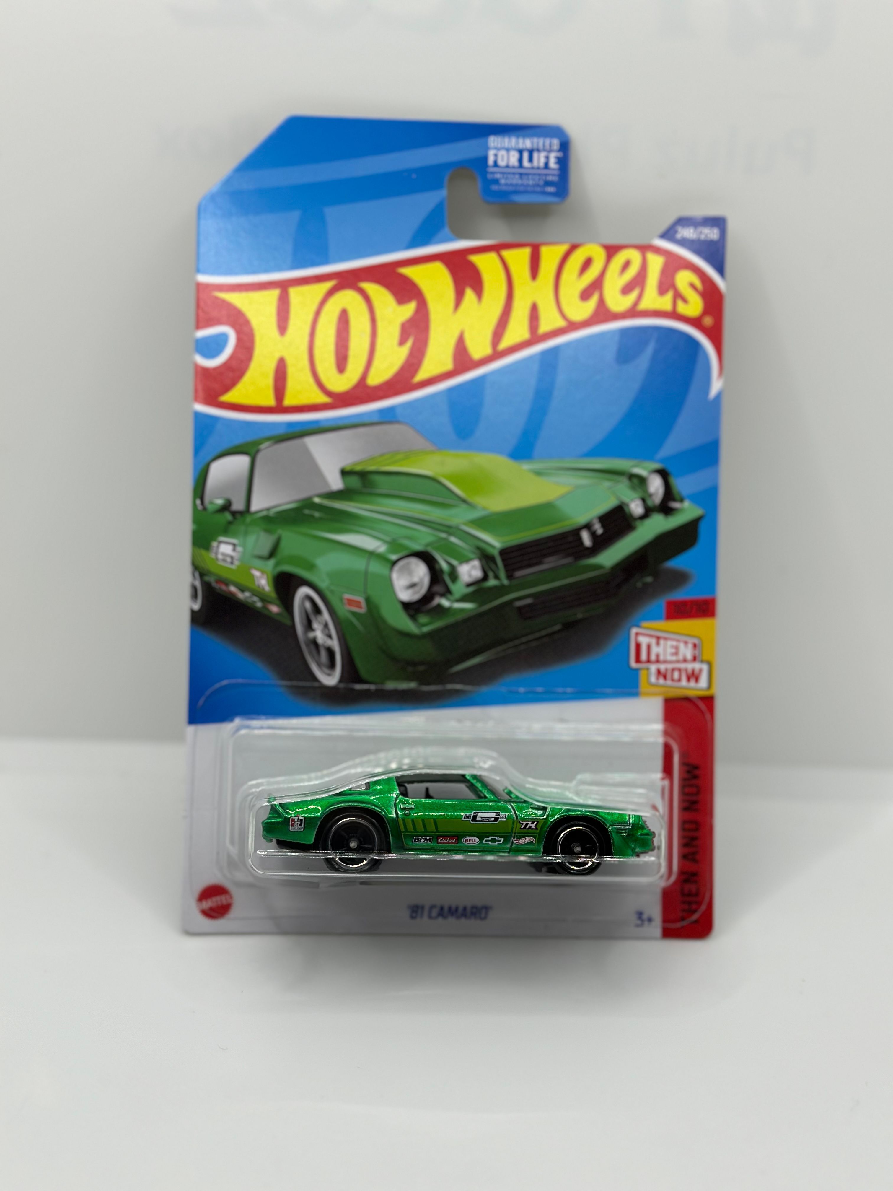 Hot Wheels 2022 SUPER Treasure Hunt '81 CAMARO Green NEW