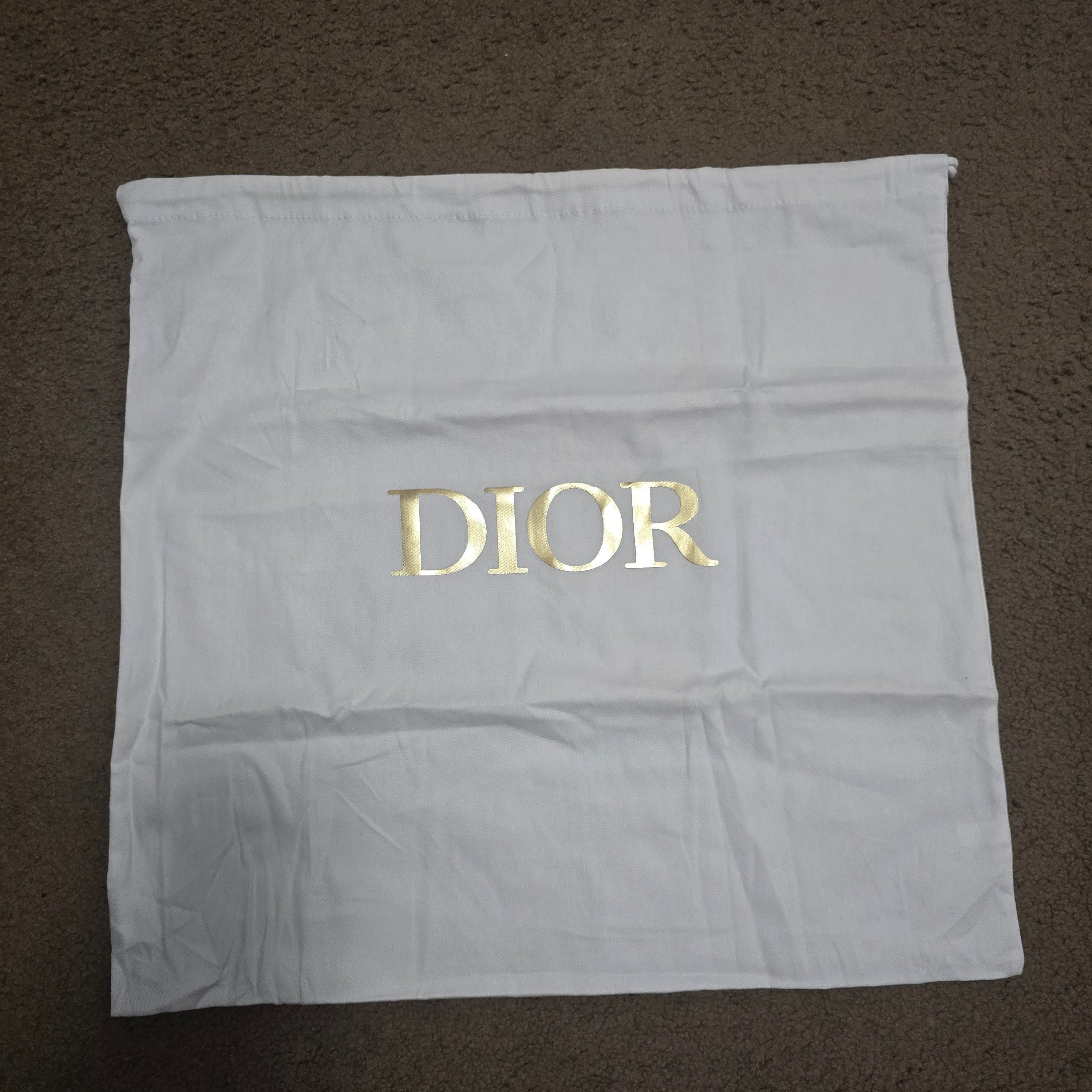 Dior shops dust bag