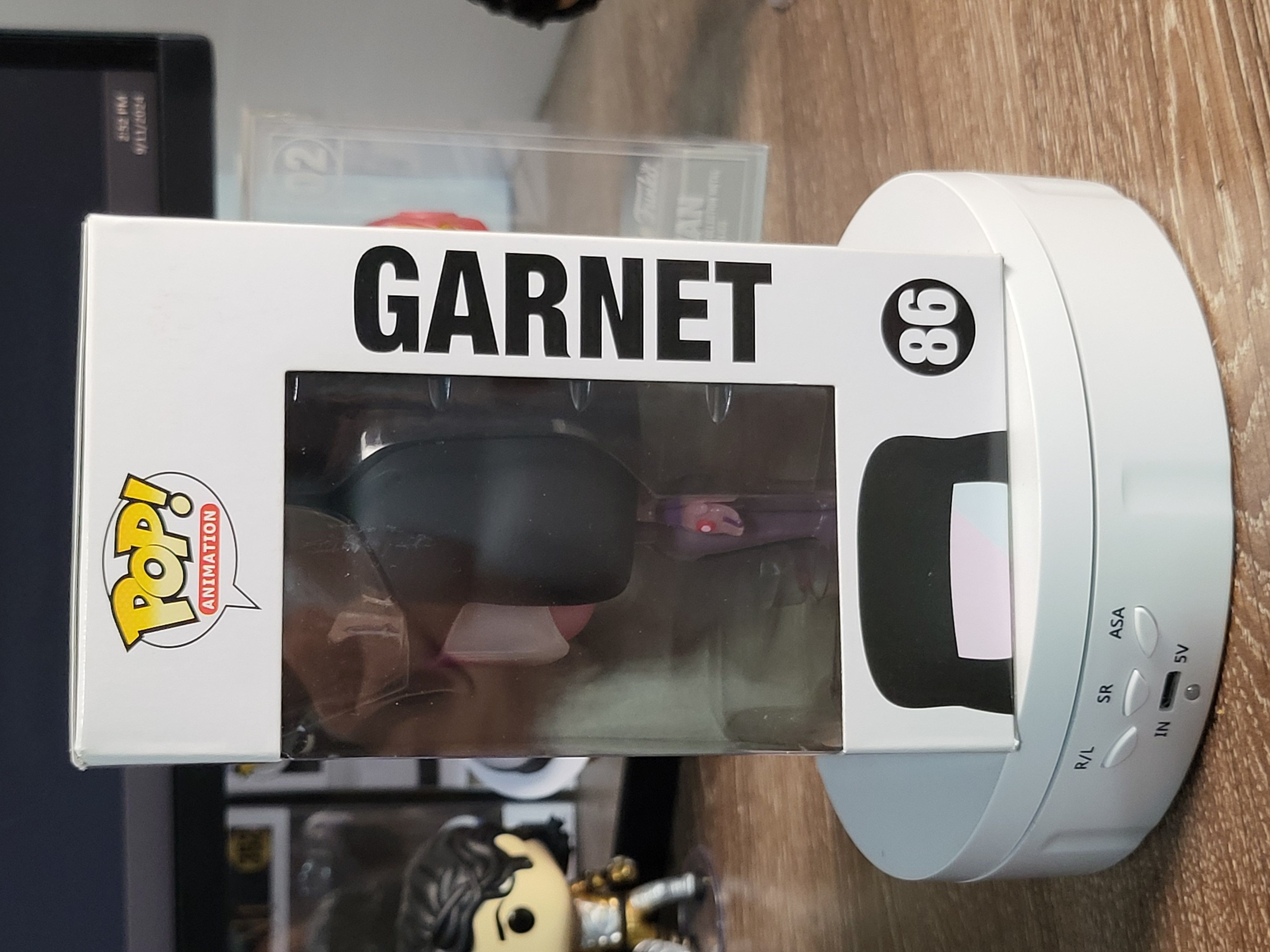 Garnet GITD hotsell funko pop