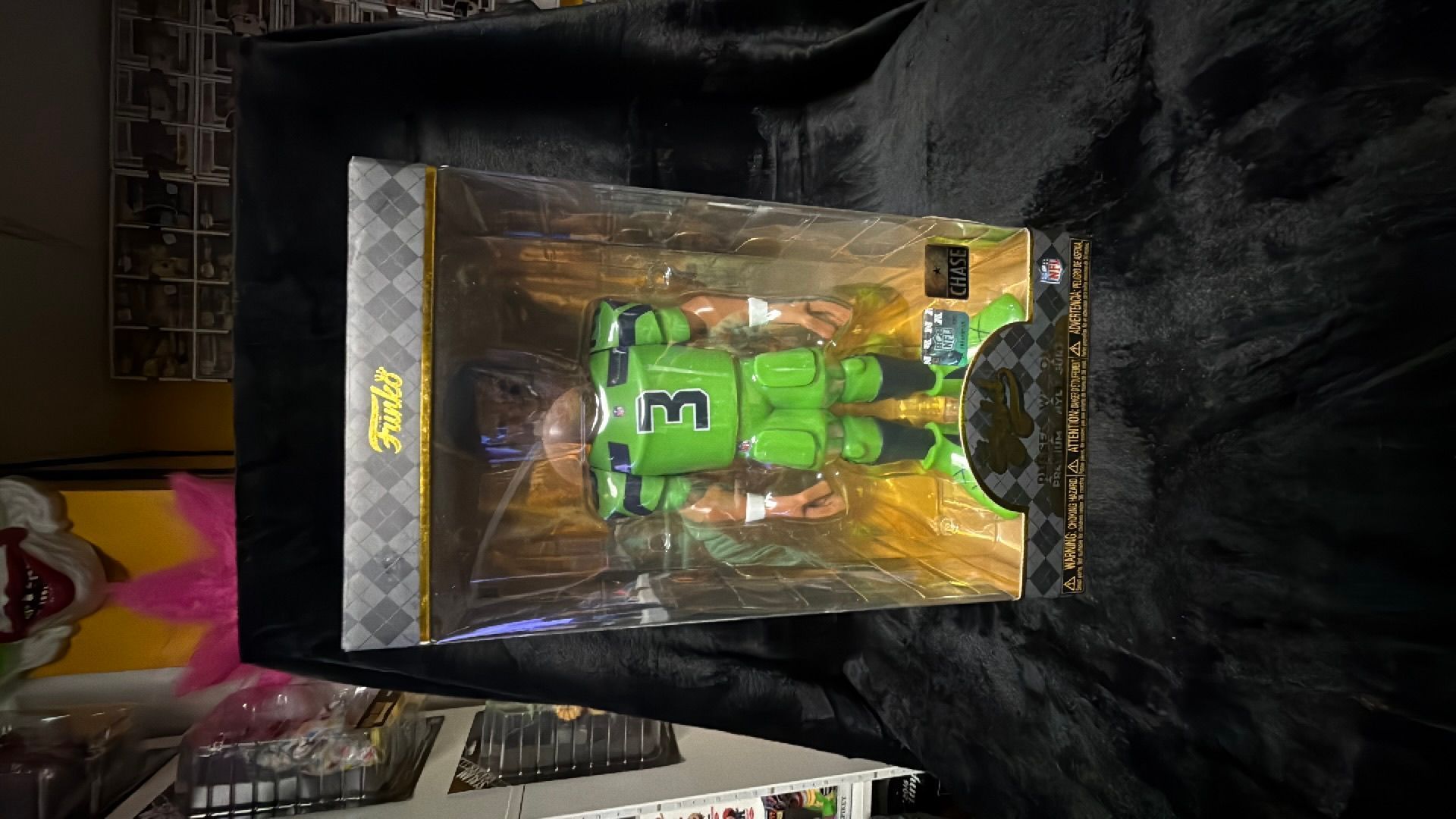 GOLD 12 NFL: Seahawks- Russell Wilson (Styles May Vary)