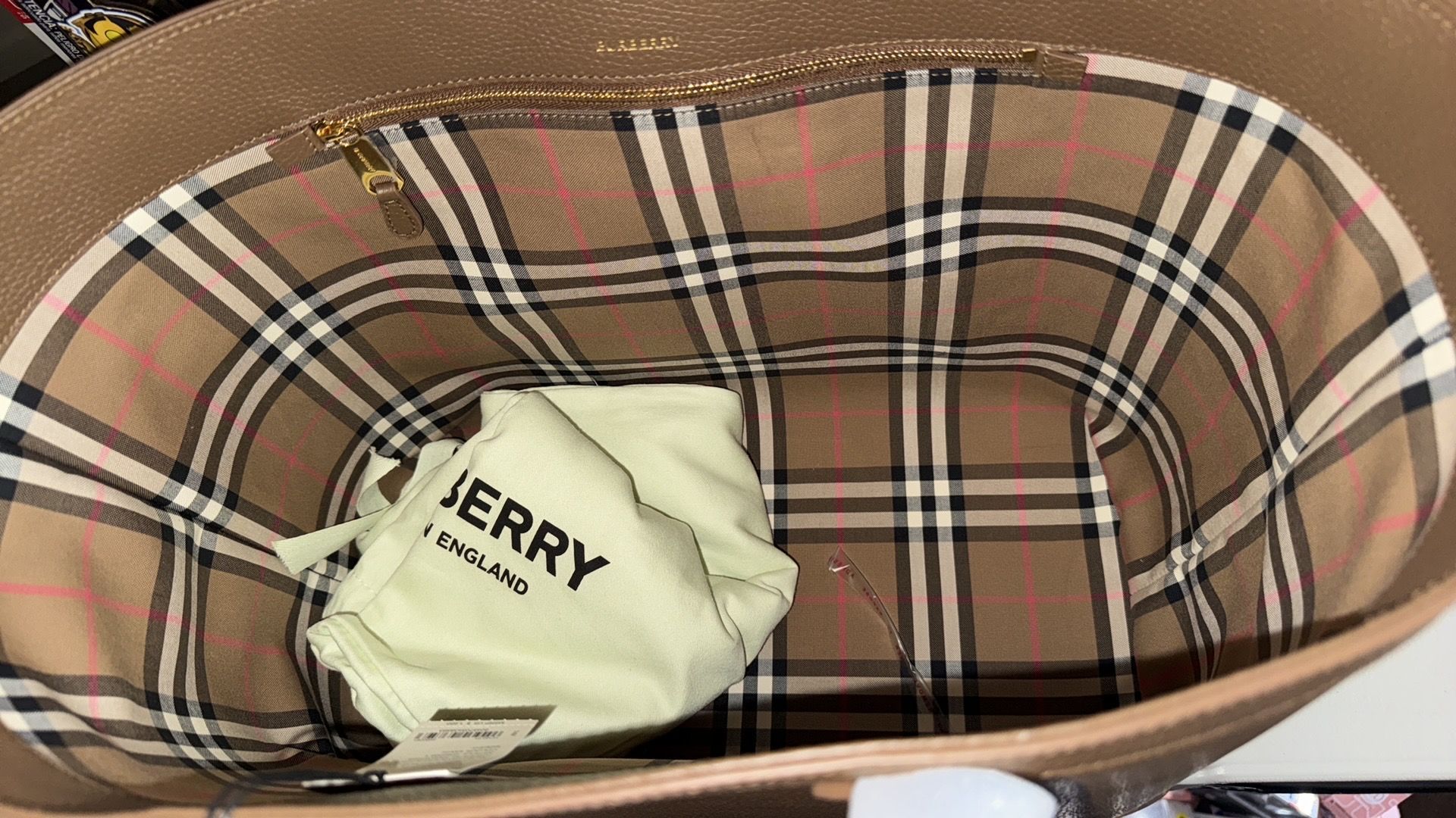 Burberry Brown Leather NEW LARGE REVERSIBLE Tote Bag