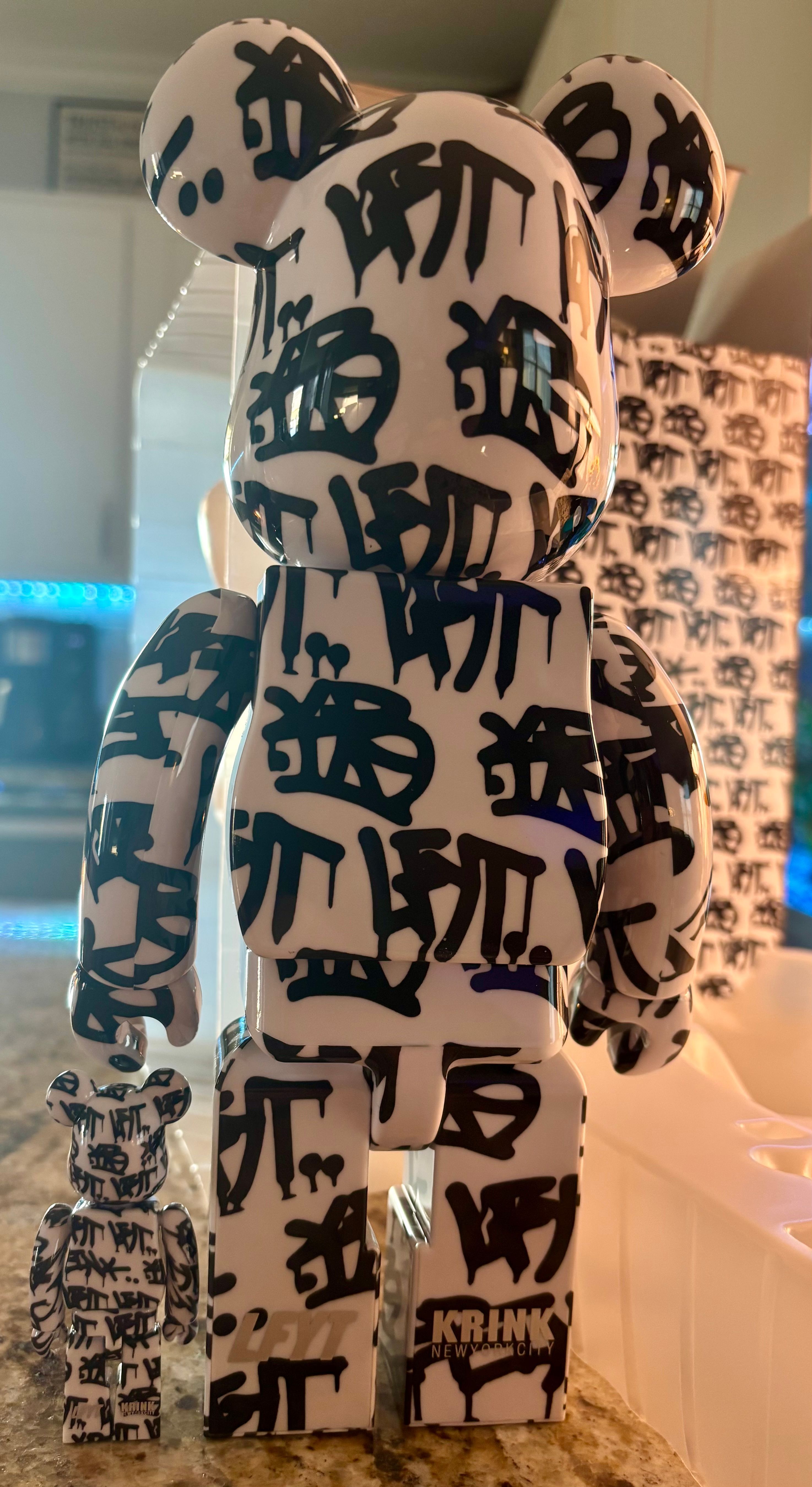 Lfyt x Krink 400/100 Bearbrick Set · Whatnot: Shop, Sell, Connect
