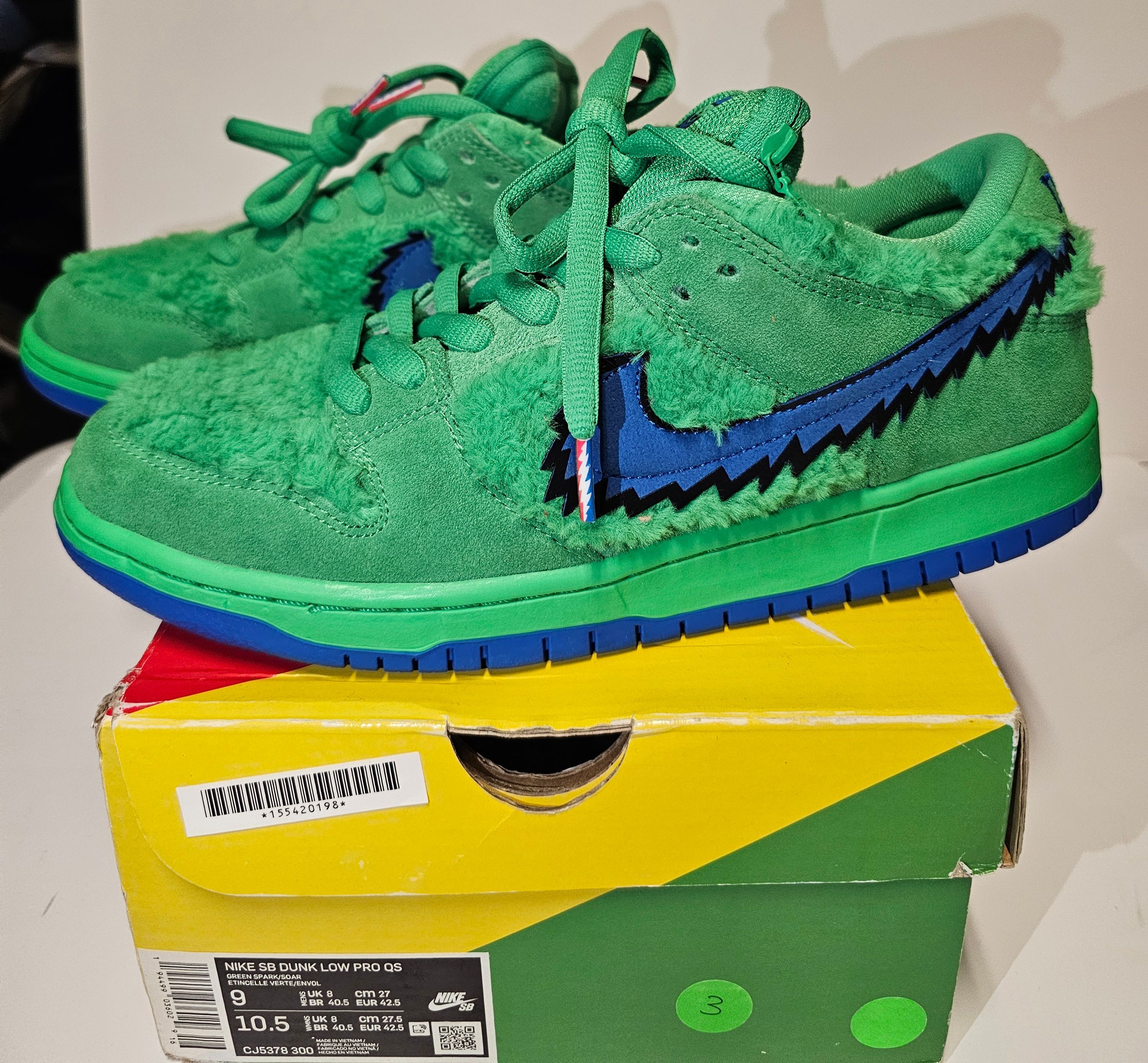 9M - Nike SB Dunk Low Pro QS Grateful Dead Bears Green