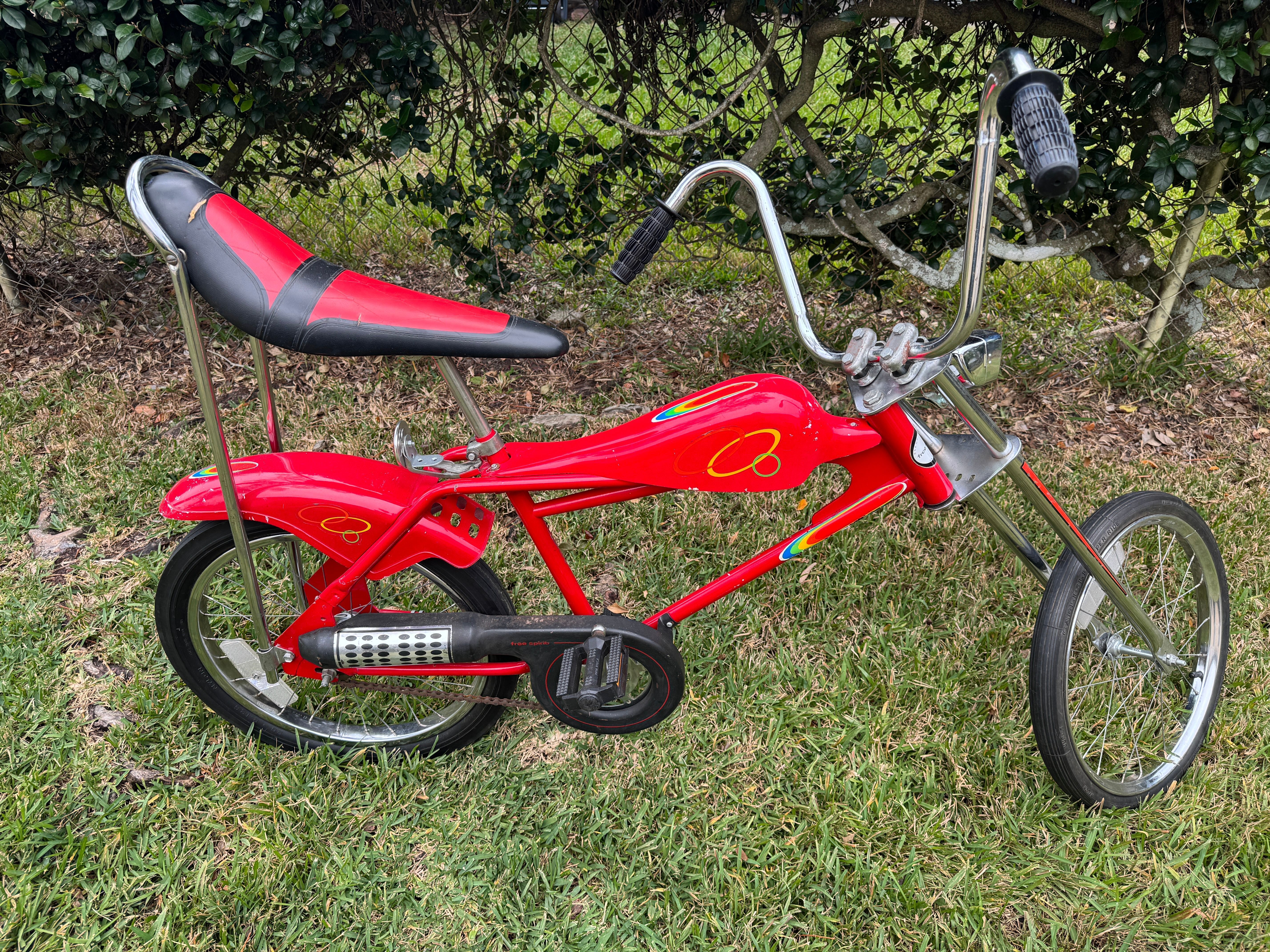 eyJidWNrZXQiOiAid2hhdG5vdC1pbW