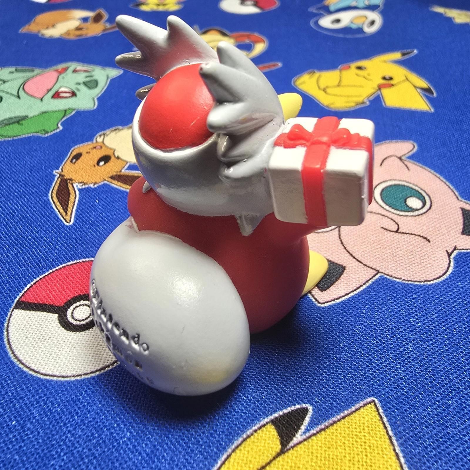 Pokemon Delibird Figure Finger Puppet 2009 Nintendo Bandai PVC