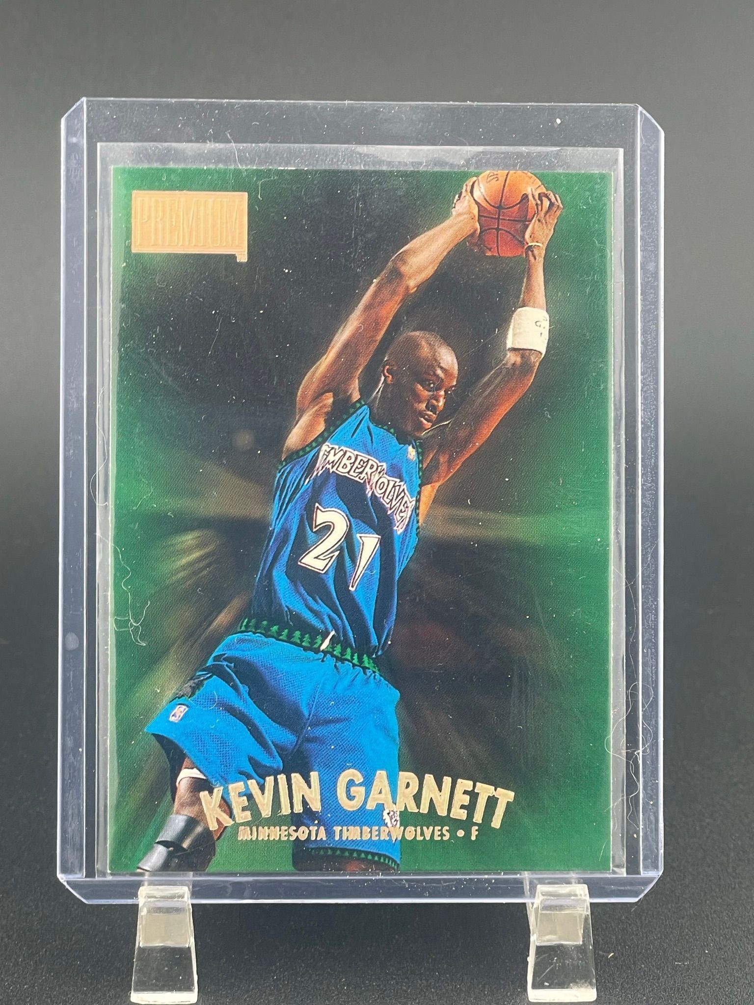 1997-98 Skybox Premium - Kevin Garnett #111 · Whatnot: Shop, Sell