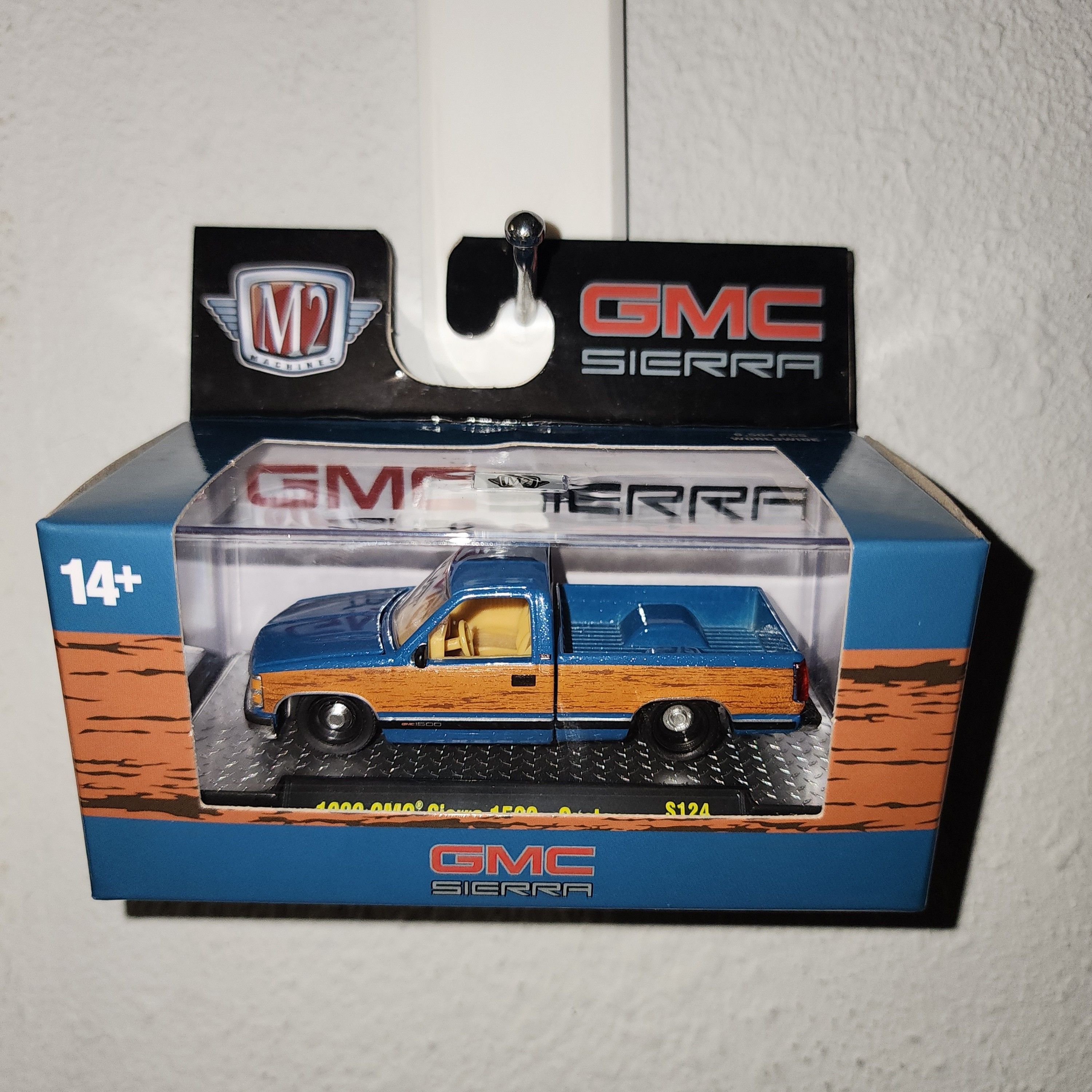 M2マシーン オライリー 限定 #19 - 1989 GMC　シエラ　1500 M2 Machines NEW RELEASE! O'REILLY'S 1989 GMC SIERRA 1500
