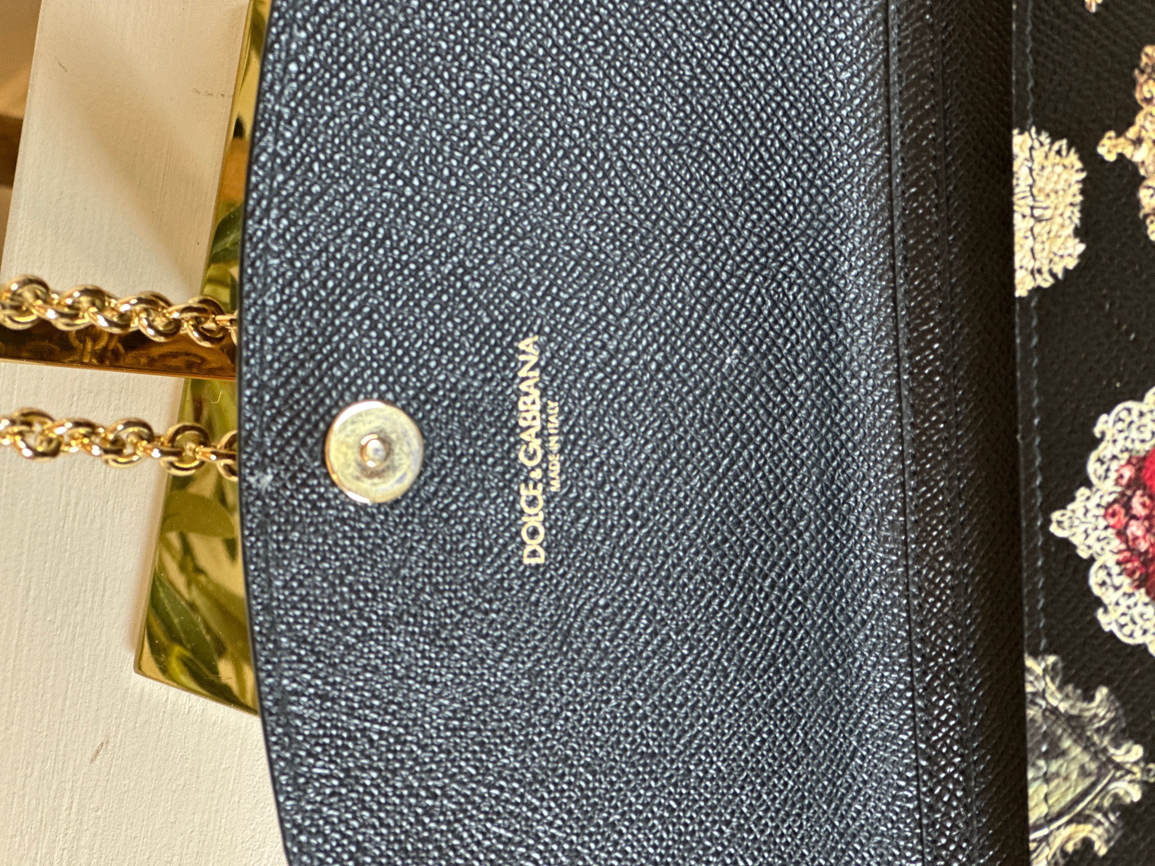 D&G Crossbody · Whatnot: Buy, Sell & Go Live