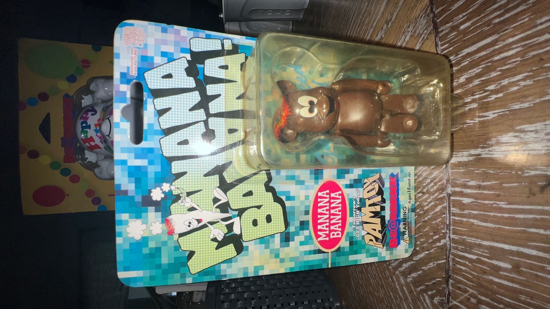 Be@rbrick manana banana · Whatnot: Buy, Sell & Go Live