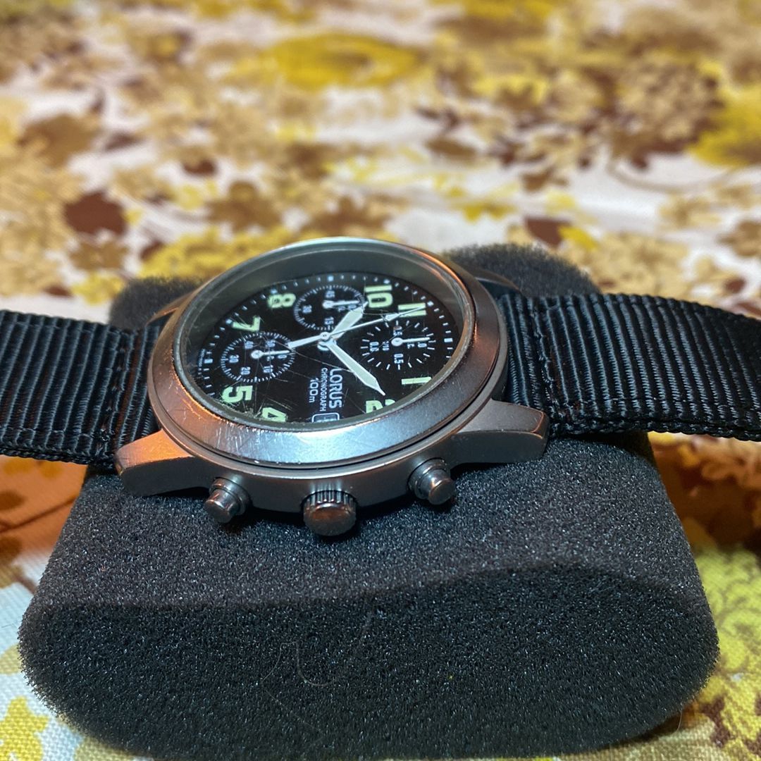 Lorus quartz chronograph store