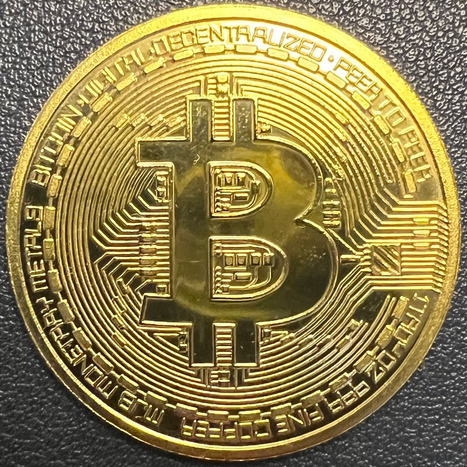 2013 BITCOIN 1 oz .999 Copper Art Round BTC · Whatnot: Shop