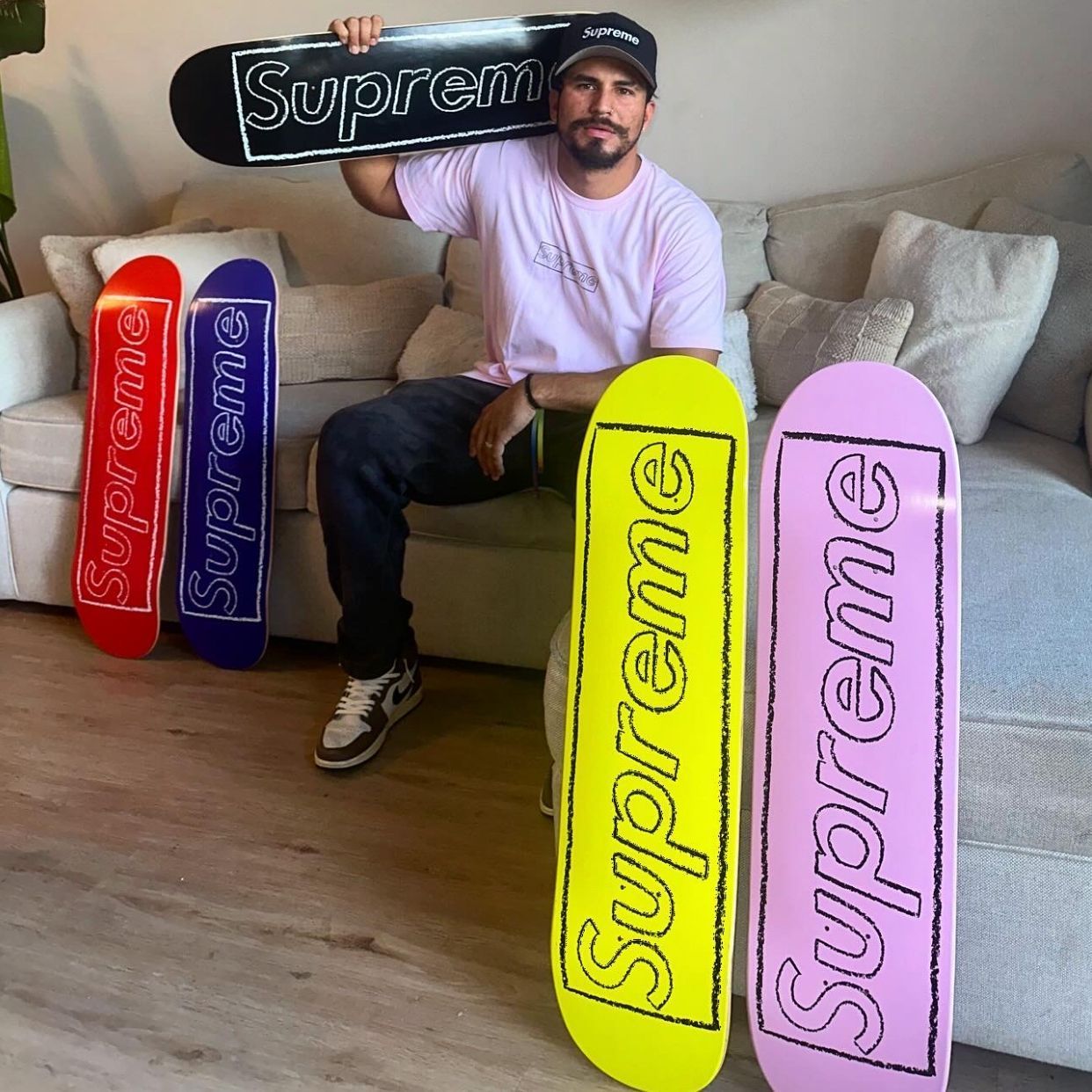 スケートボード Supreme - Supreme KAWS ChalkLogo Skateboard Purple