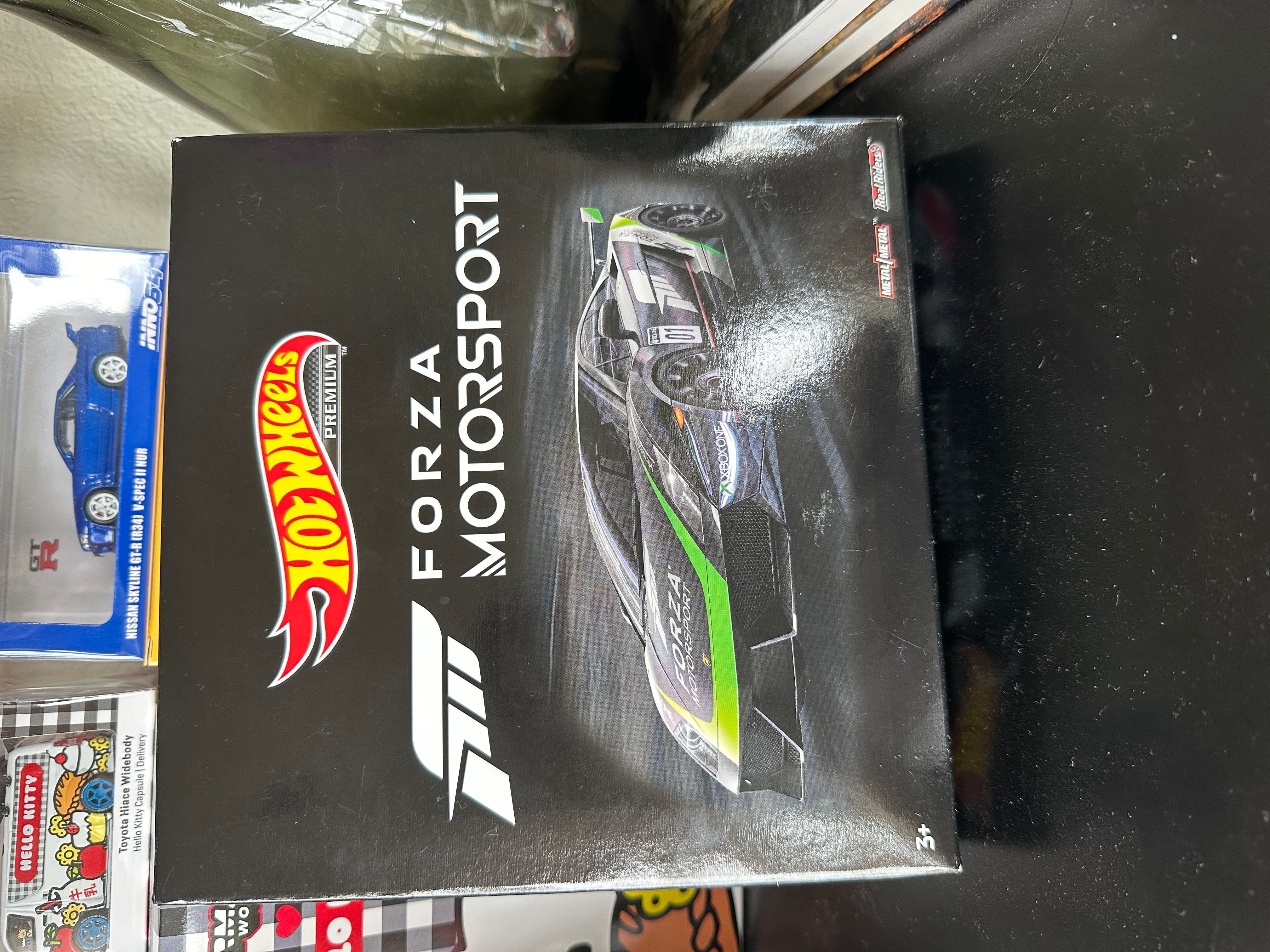MINI GT #103 NISSAN SKYLINE GT-R R32 Gr. A #87 HKS SUPER OIL