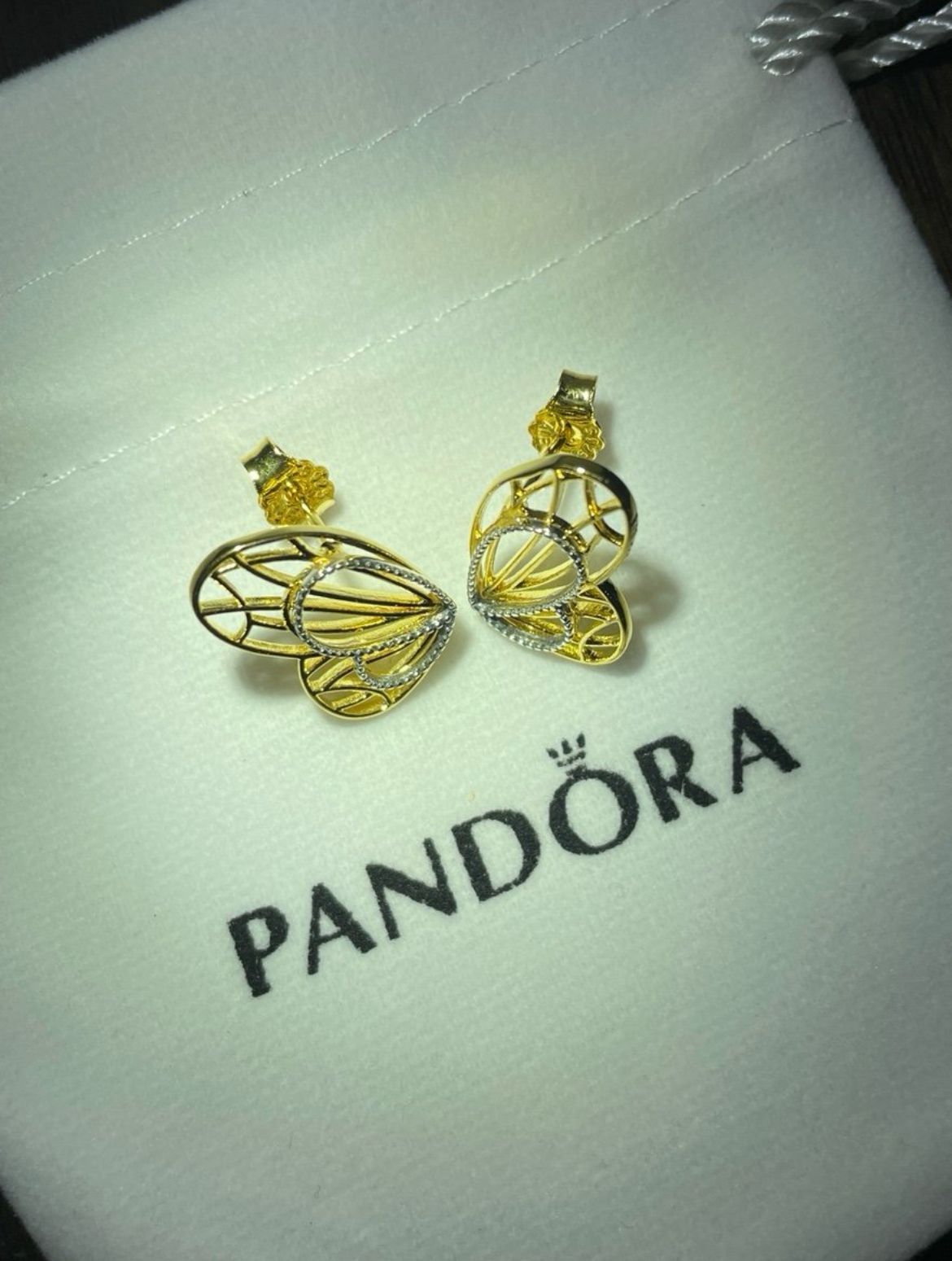 NEW Pandora Shine Openwork Butterflies Earrings Whatnot Buy Sell Go Live