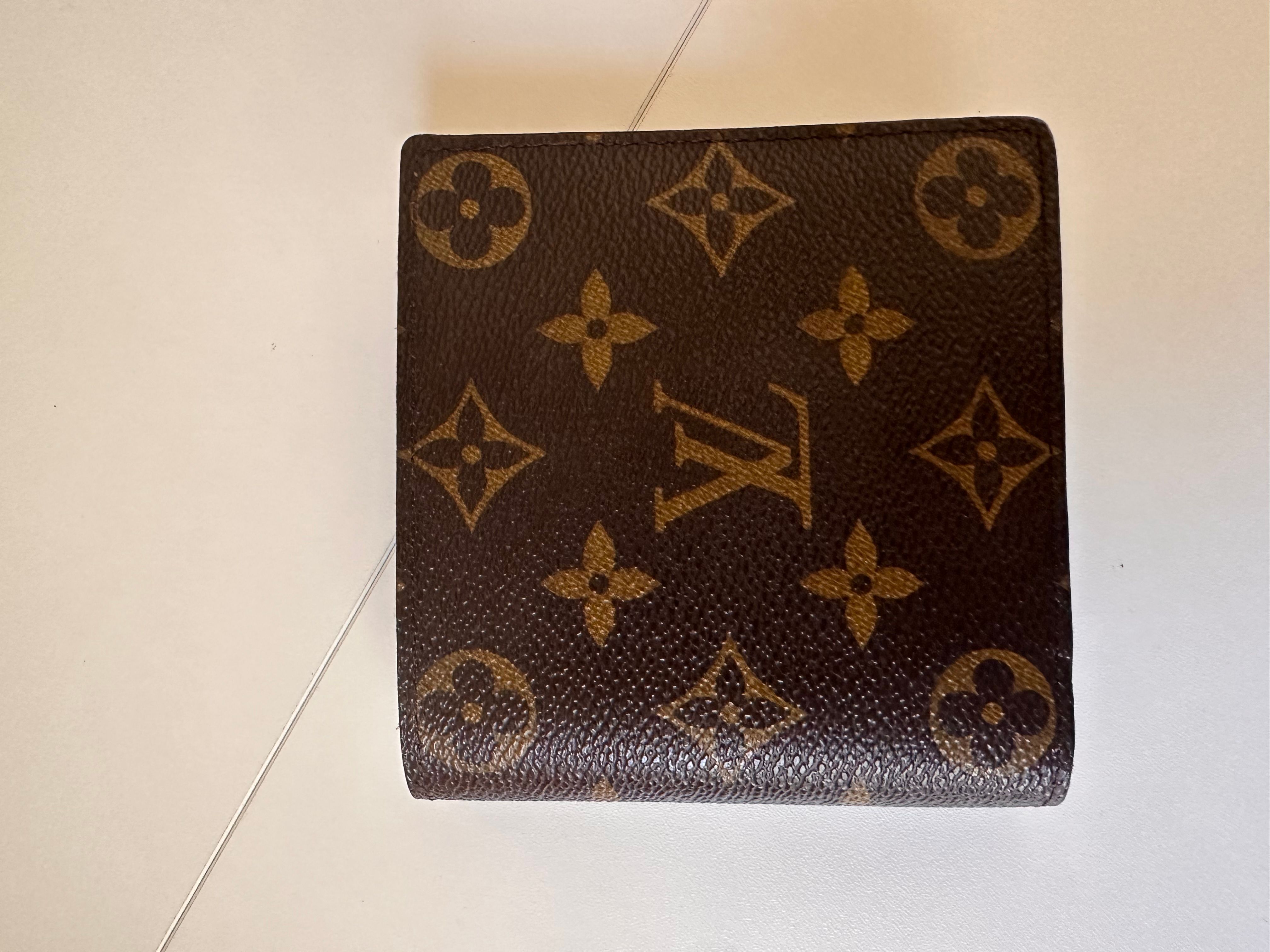439- Louis Vuitton monogram men wallet · Whatnot: Shop, Sell