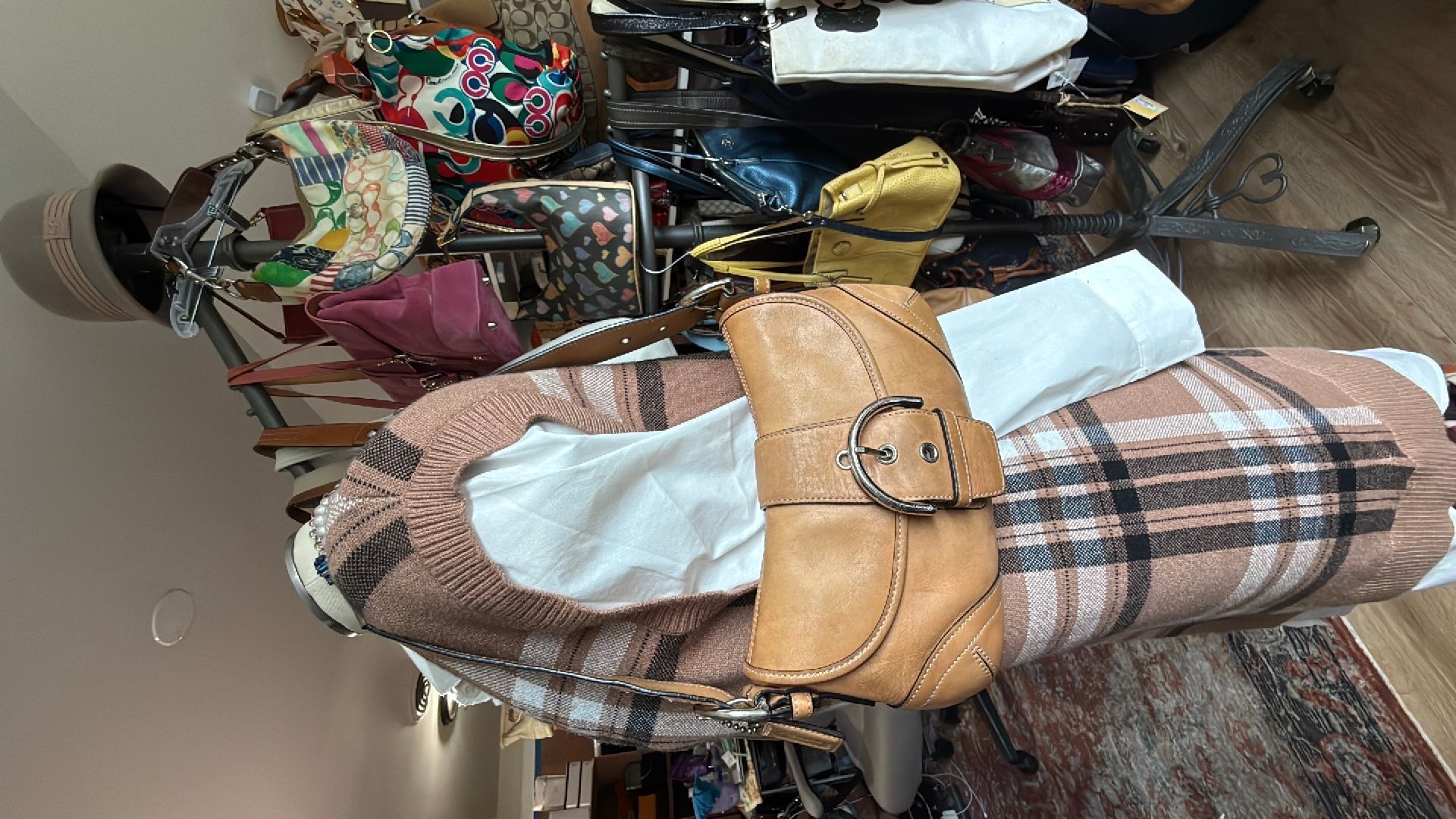 C-222- Coach SOHO 9248 Shoulder bag 2005 · Whatnot: Shop