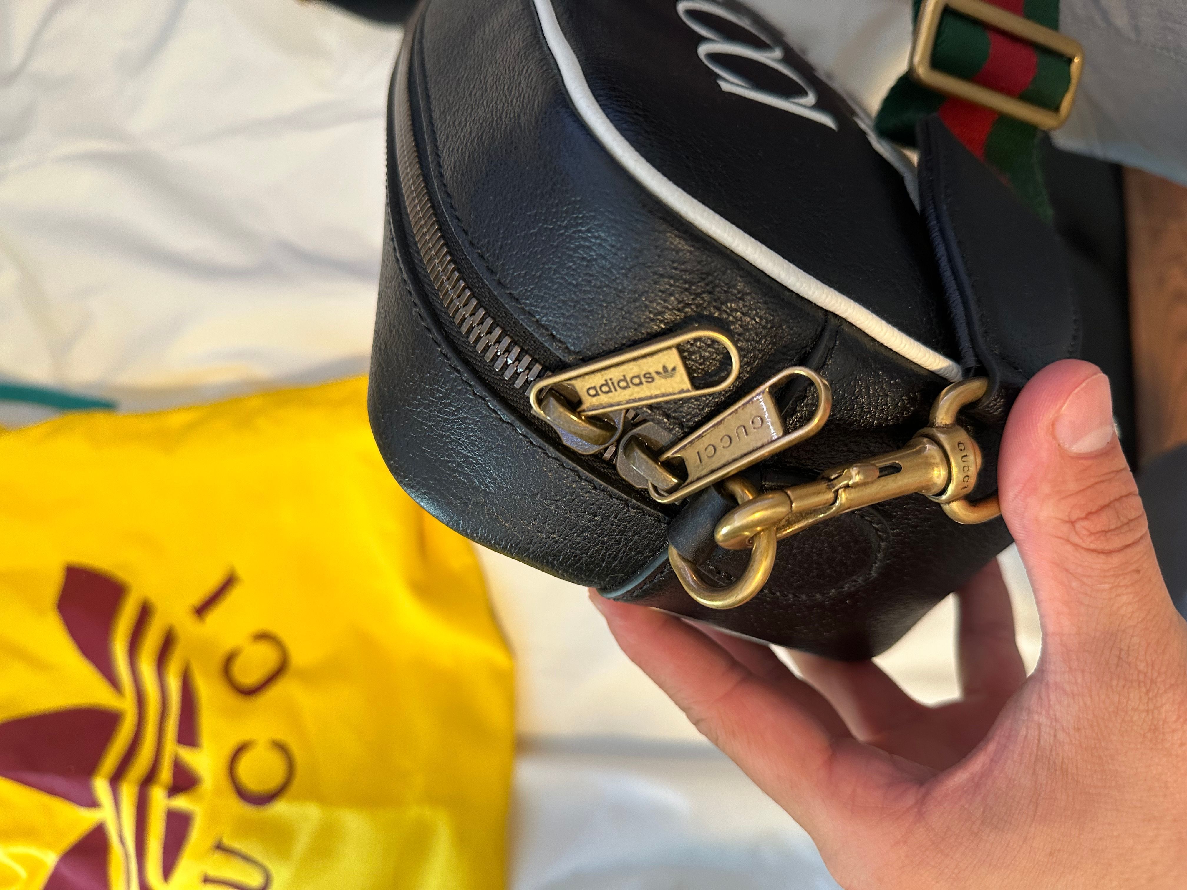 2025特集 Gucci x Adidas Small Shoulder Bag Brand New · Whatnot: Shop ヘアアクセサリー