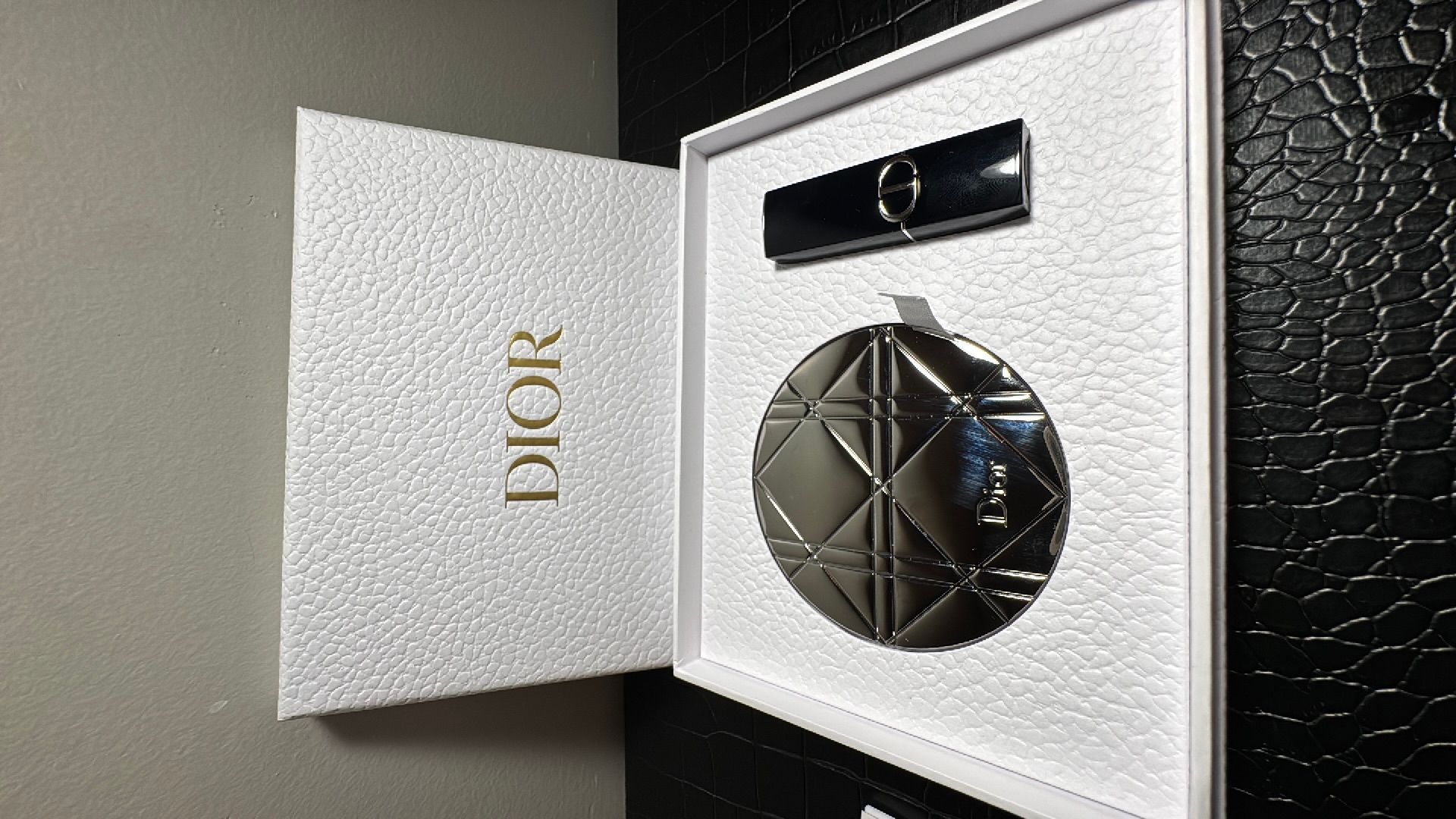 Dior Mirror & Lipstick set · Whatnot: Shop, Sell, Connect