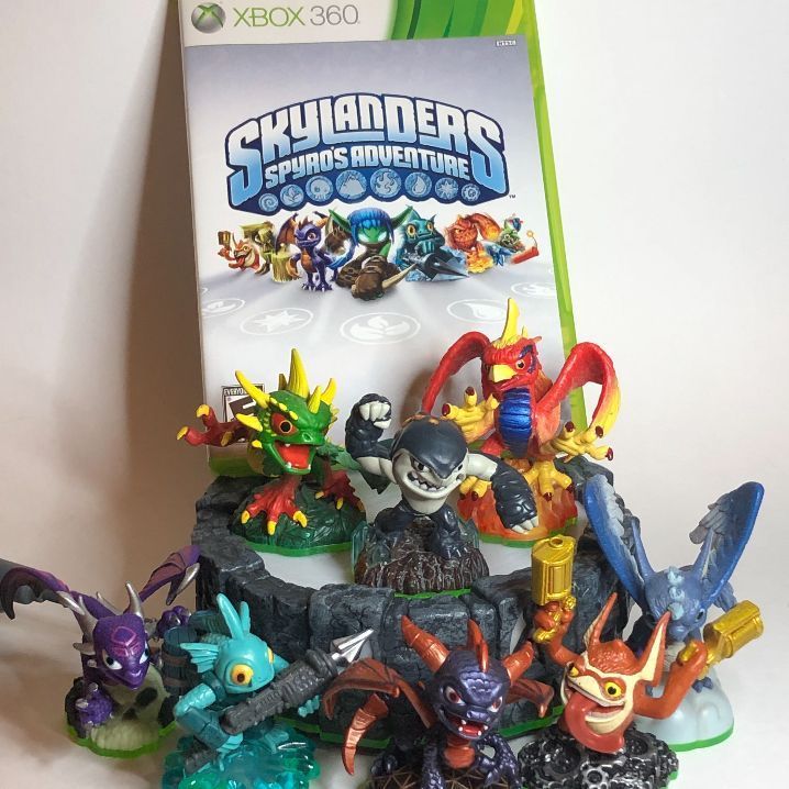 Skylanders Spyro's Adventure for Xbox 360 shops Set of 44 figures