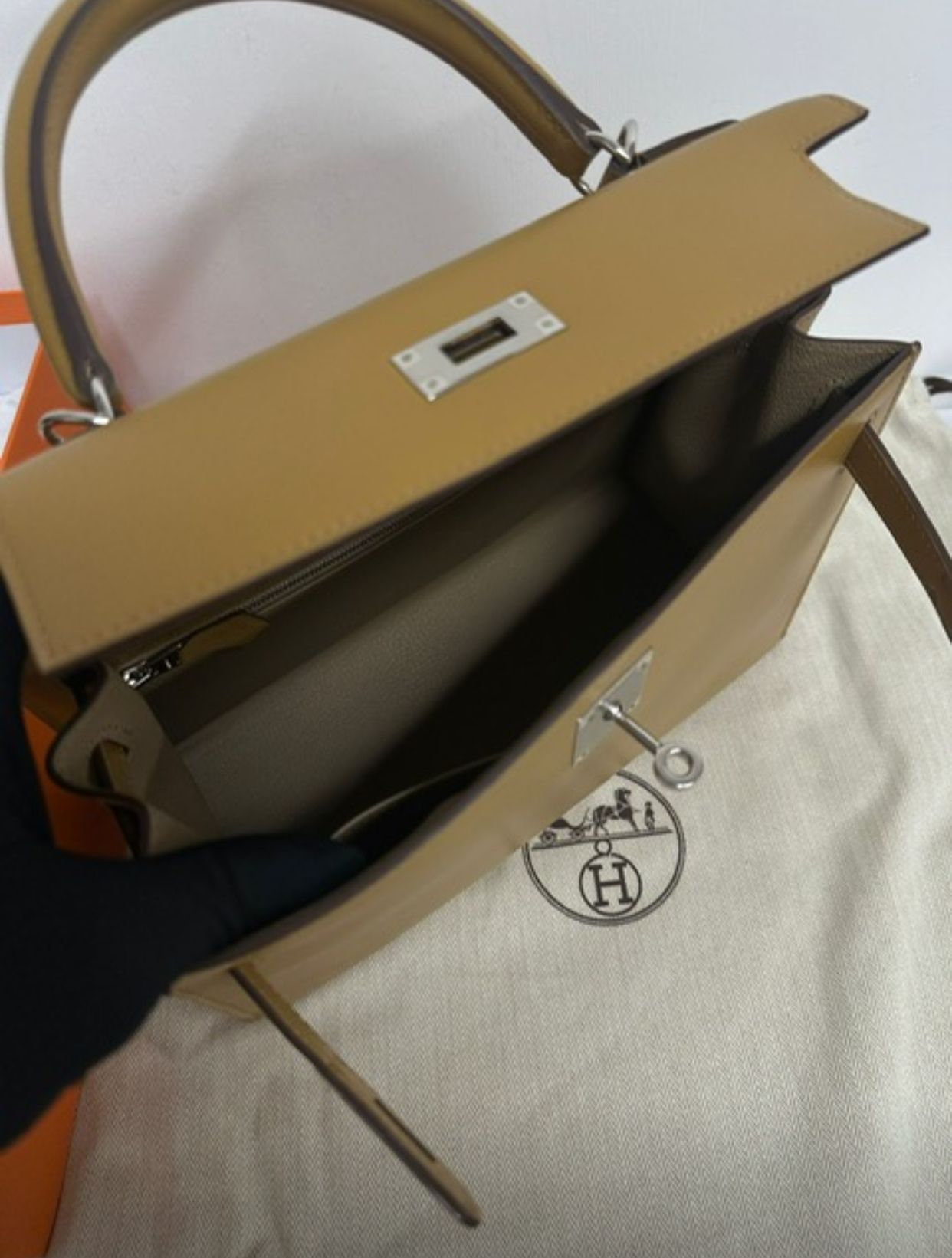 Hermes★(ゴージャス感いっぱいでセレブ愛用)Kellyブレスクロコ Hermes☆(ゴージャス感いっぱいでセレブ愛用)Kellyブレスクロコ