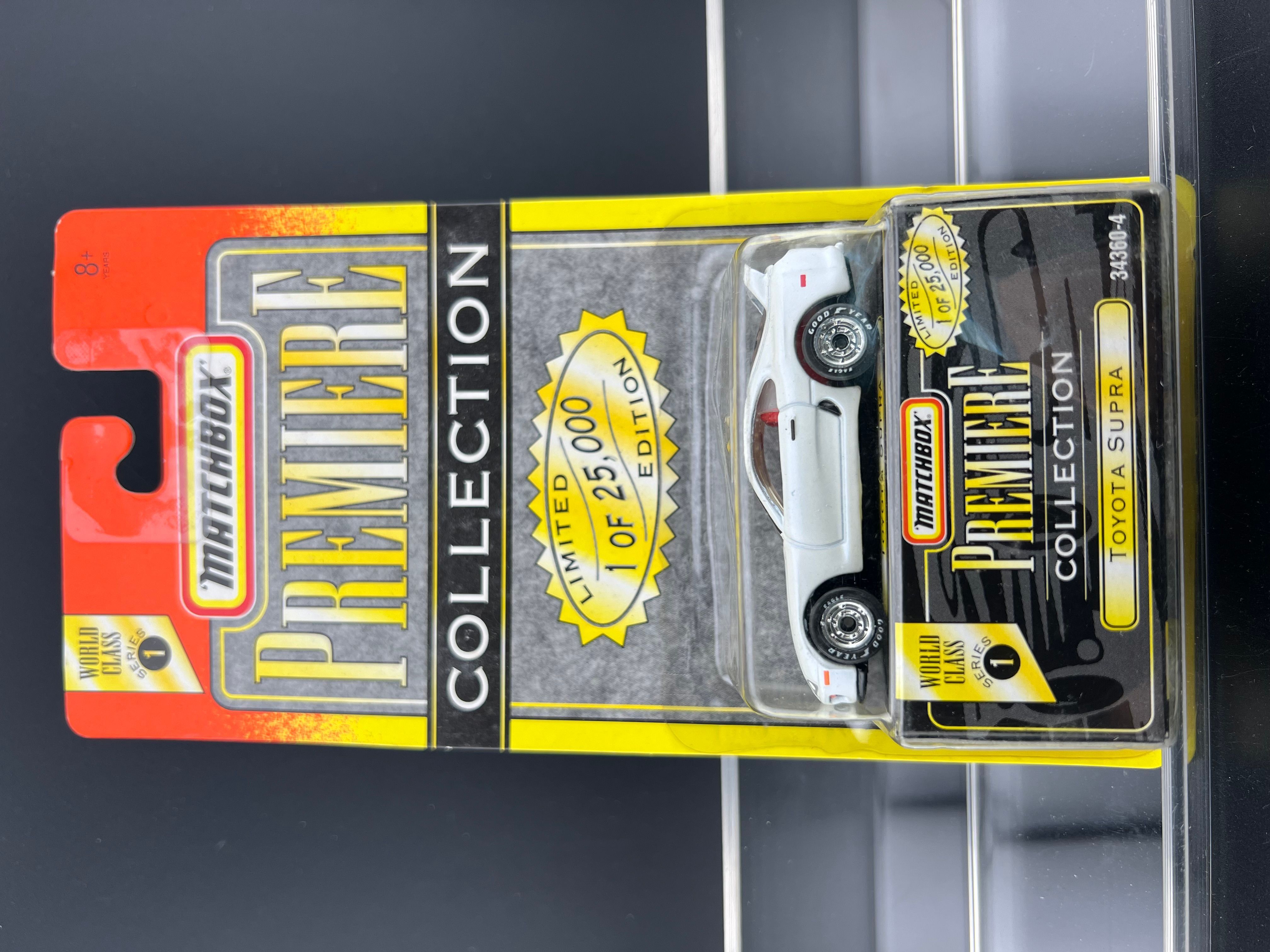 a Matchbox Superfast Premiere - Dodge Viper RT/10 - Grey