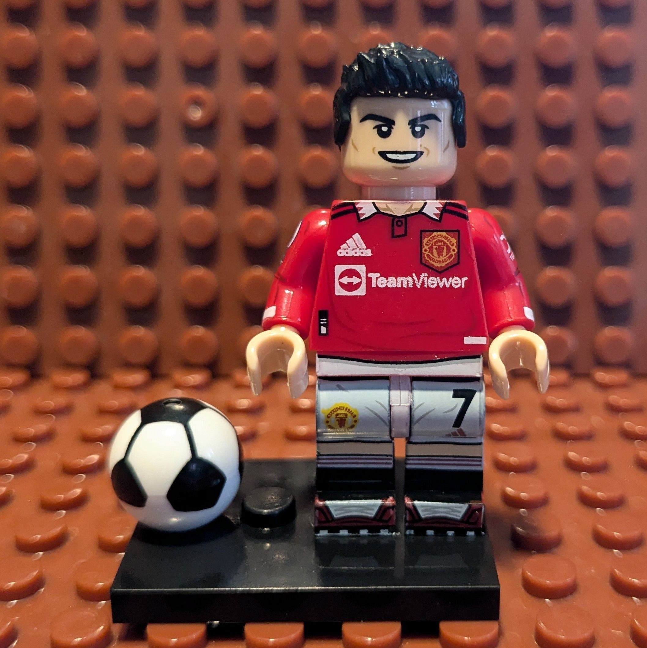 Custom Ronaldo Lego Compatible Minifigure - Manchester United Red 7 ·  Whatnot: Shop, Sell, Connect, image size:2115x2116