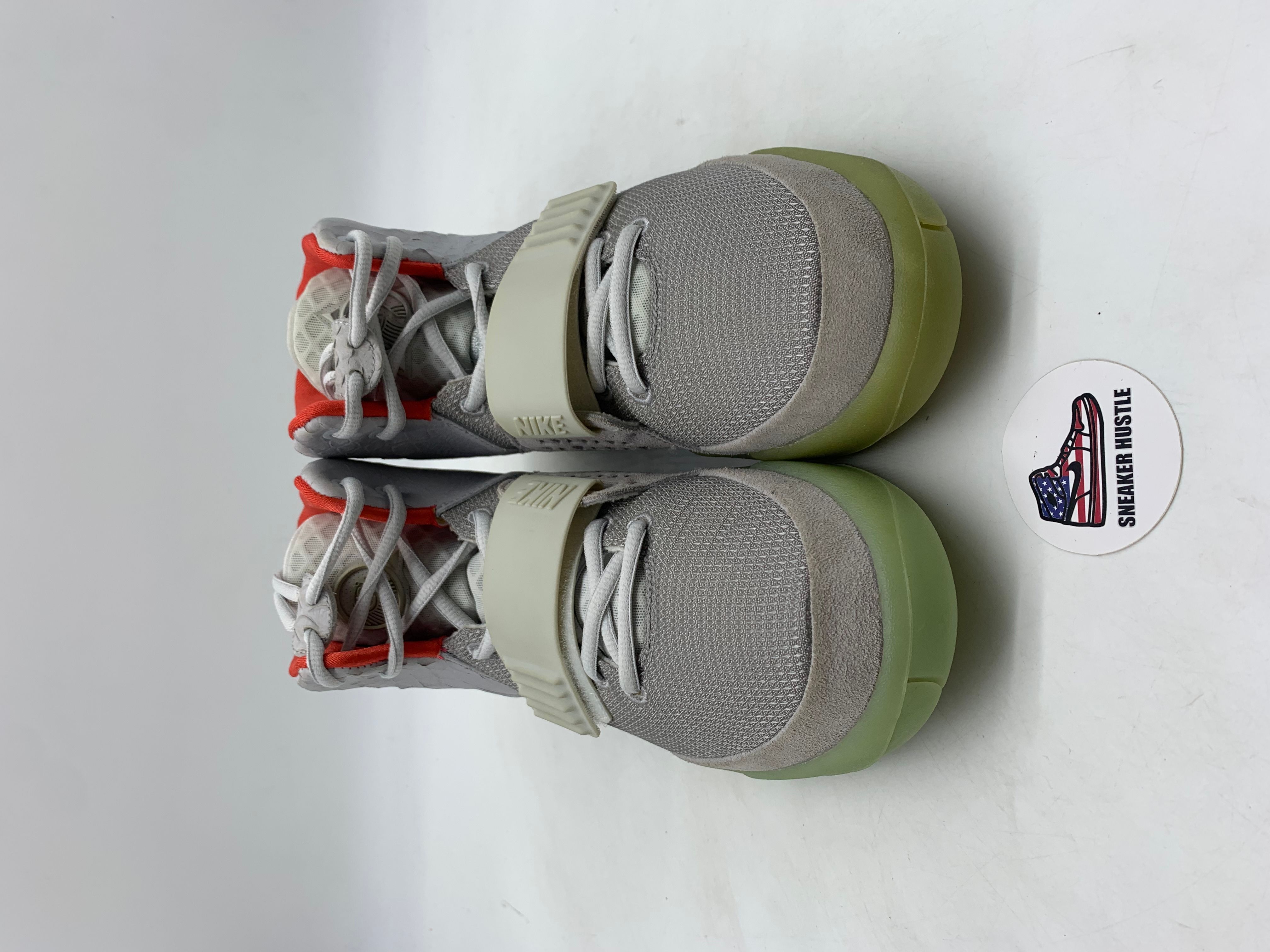 Sneakers Yeezy Platinum Size 13 Nike Air Yeezy Pure Platinum Size