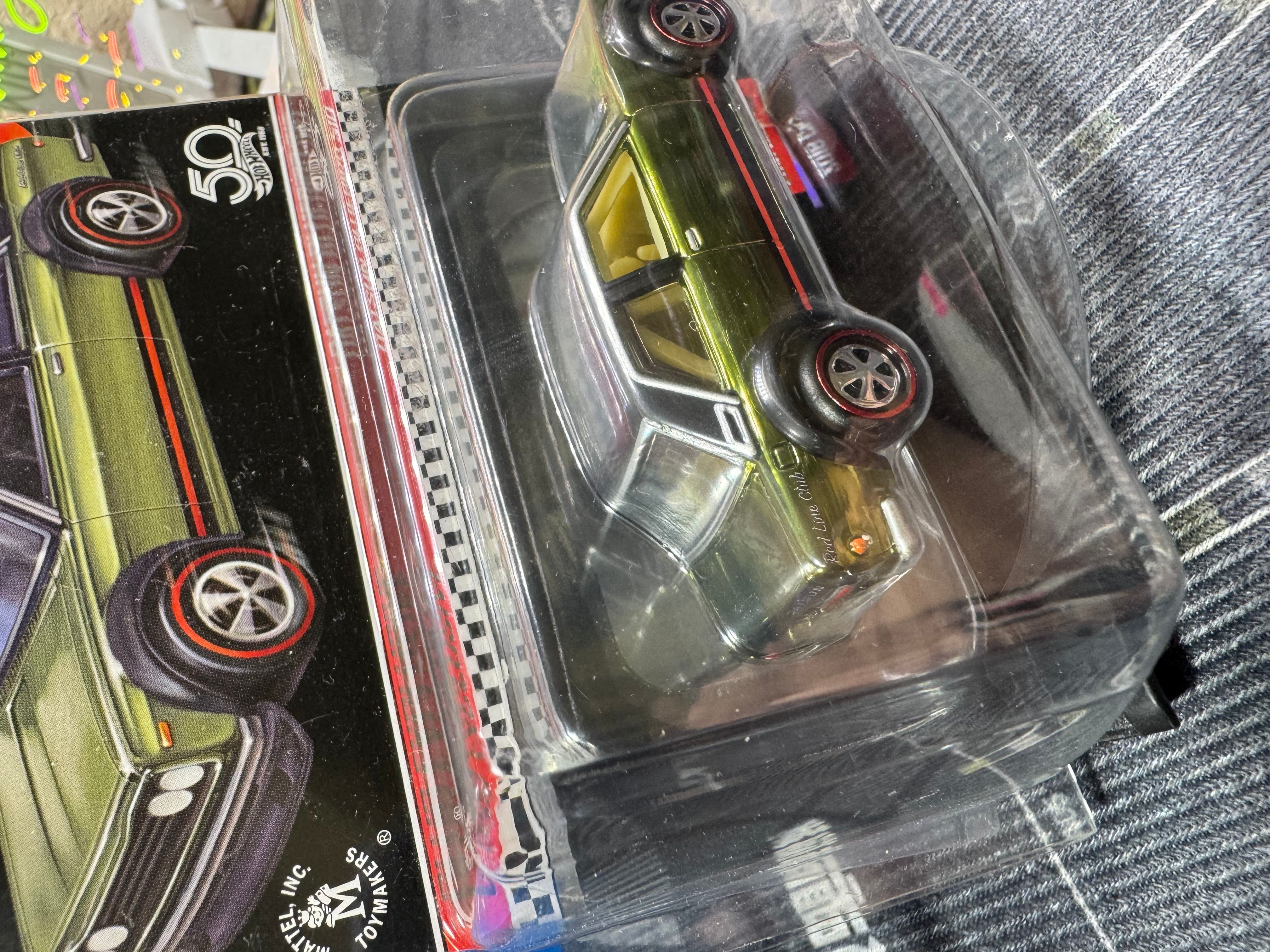 Datsun Bluebird 510 Hot Wheels Redline Club Membership 2018 Hot