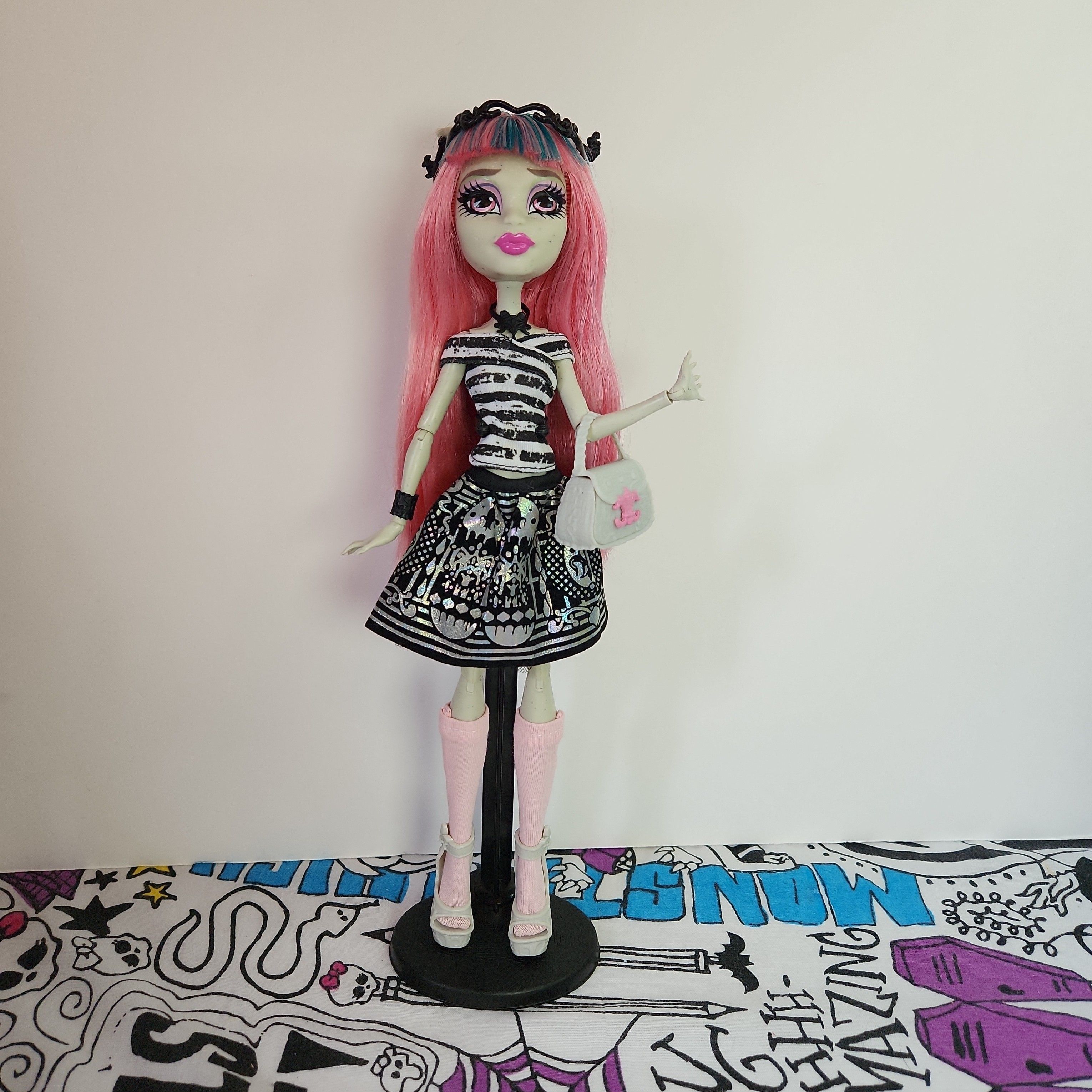 Monster High hotsell Doll Rochelle Goyle First Wave