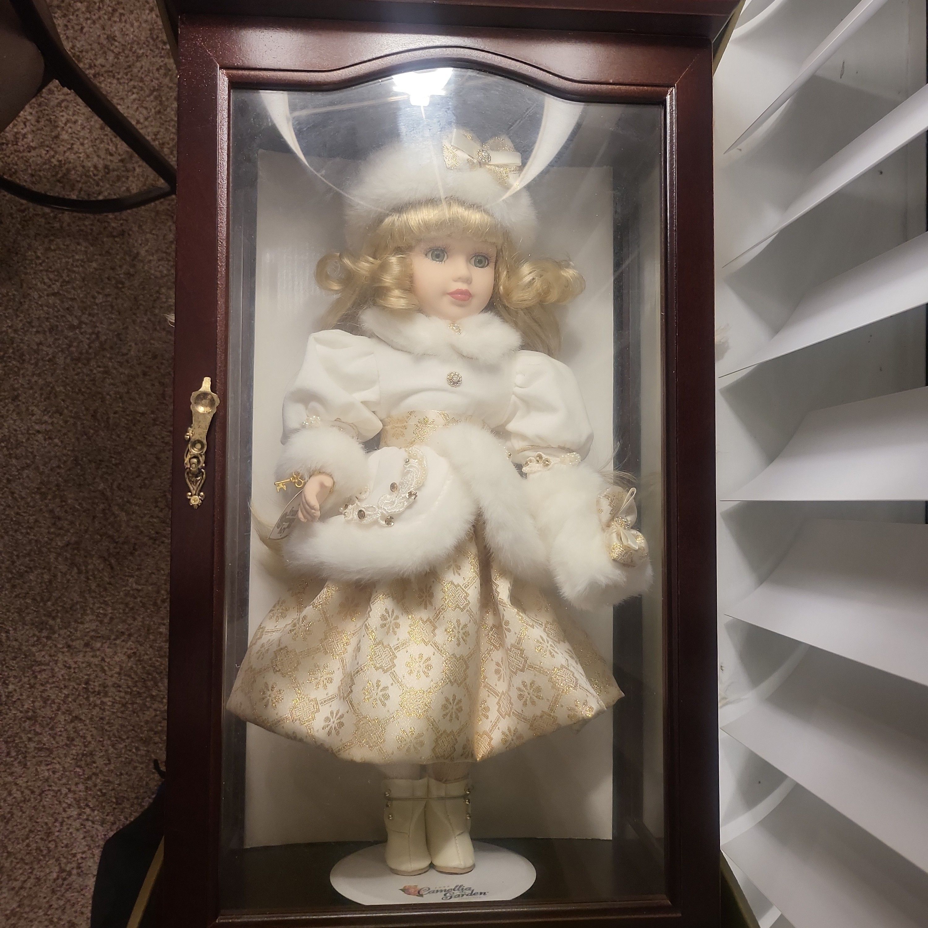 1999 camellia garden store collection porcelain doll