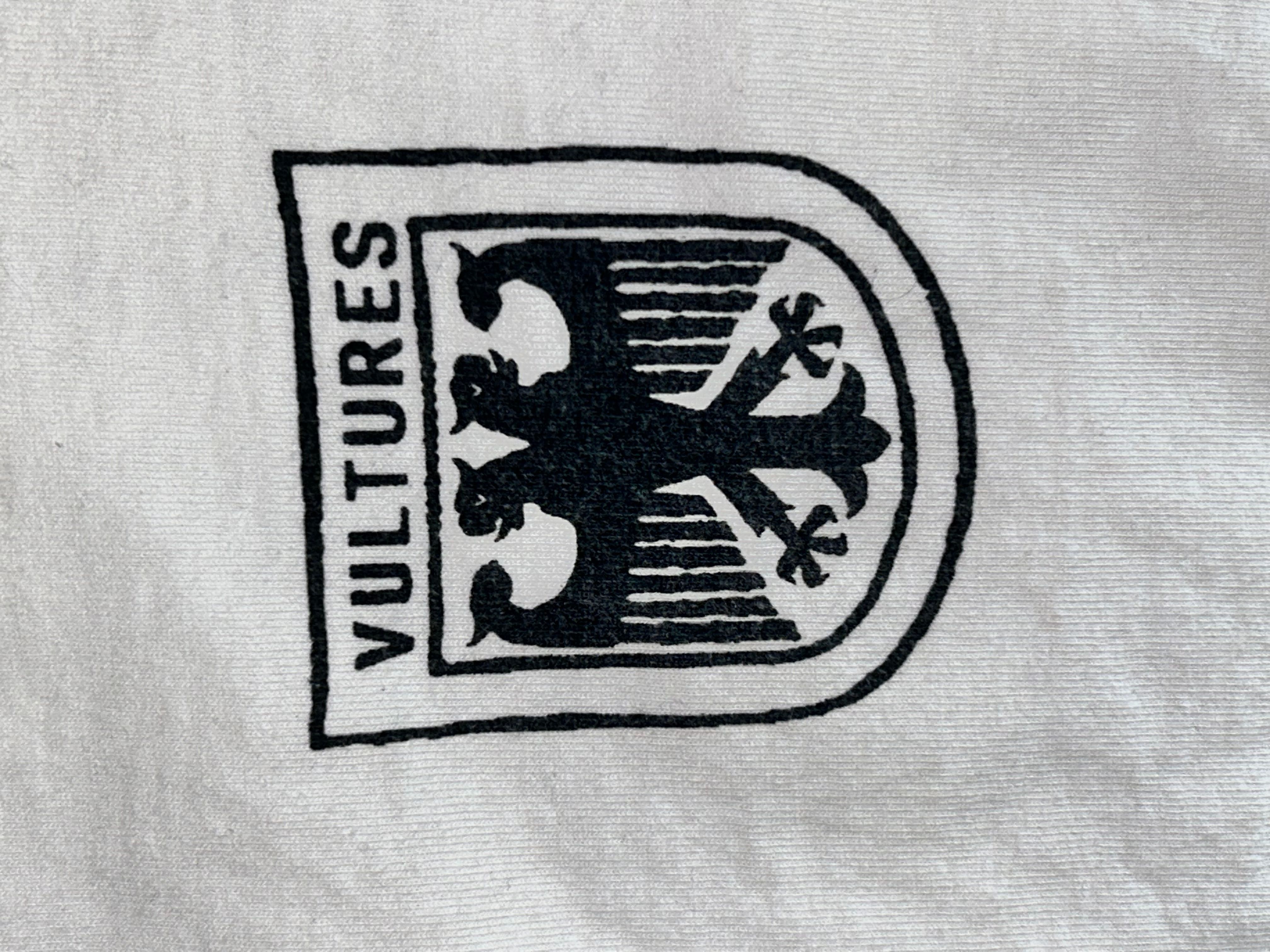 757- Yeezy Vultures White Long Sleeve Logo Shirt Size 2 (M-L