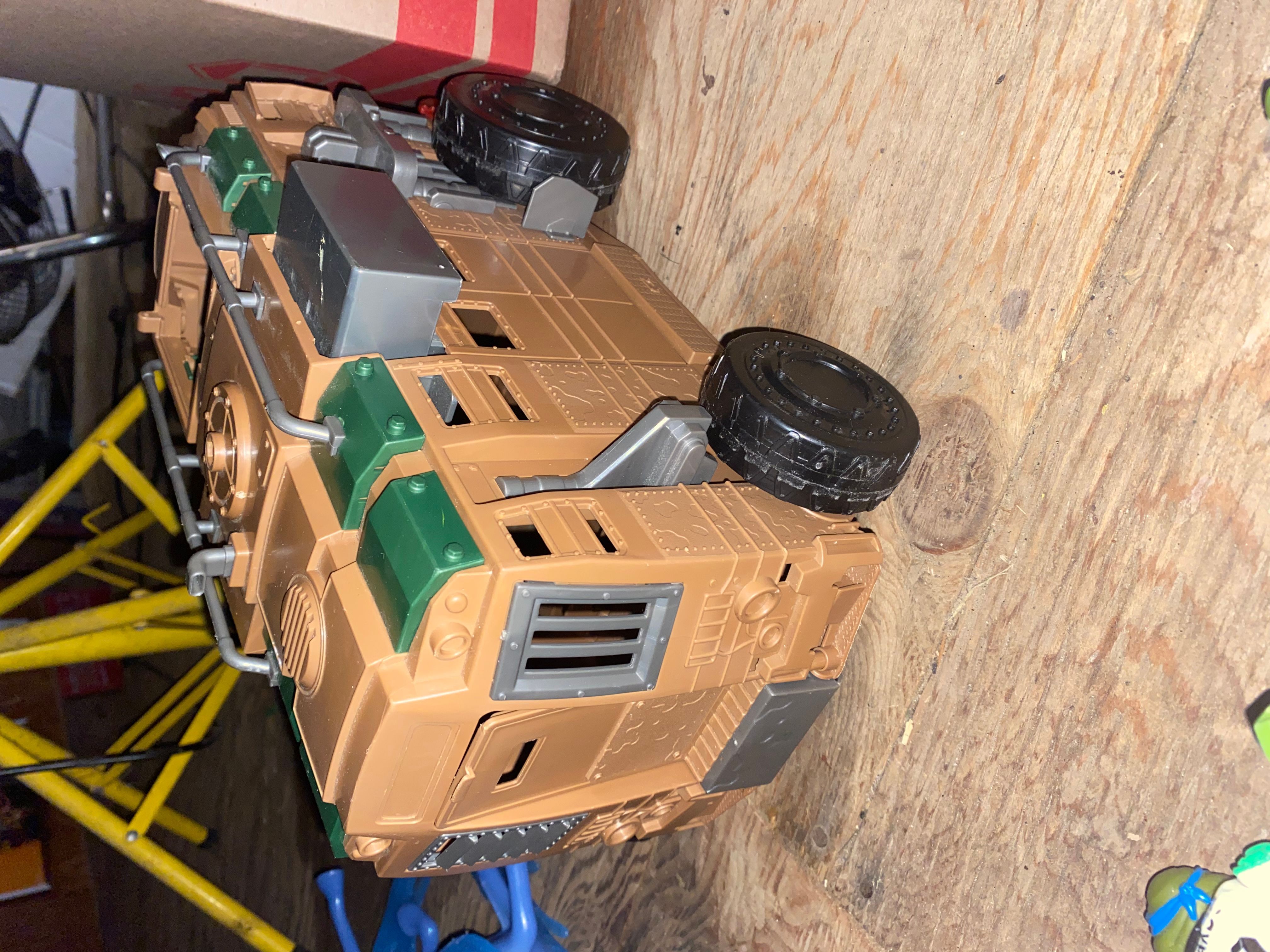 Shellraiser Assault Van TMNT Teenage Mutant Ninja Turtles