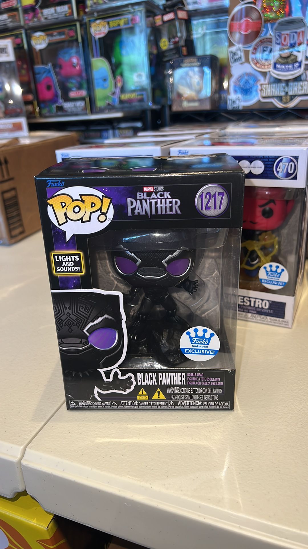 Figurine Pop Black Panther [Marvel] #1217 pas cher : Black Panther - Lumières et Son